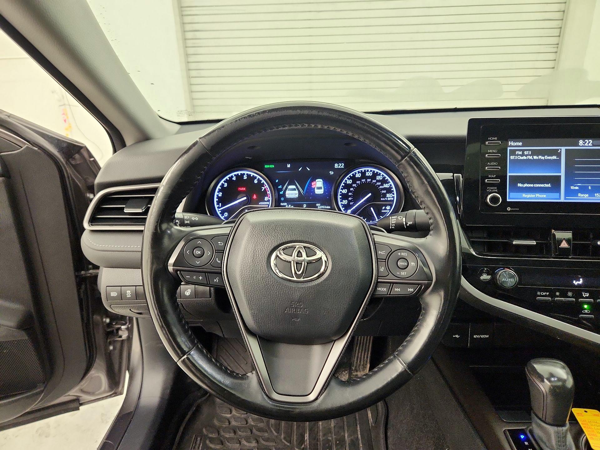 Thumbnail: 2022 Toyota Camry - 10