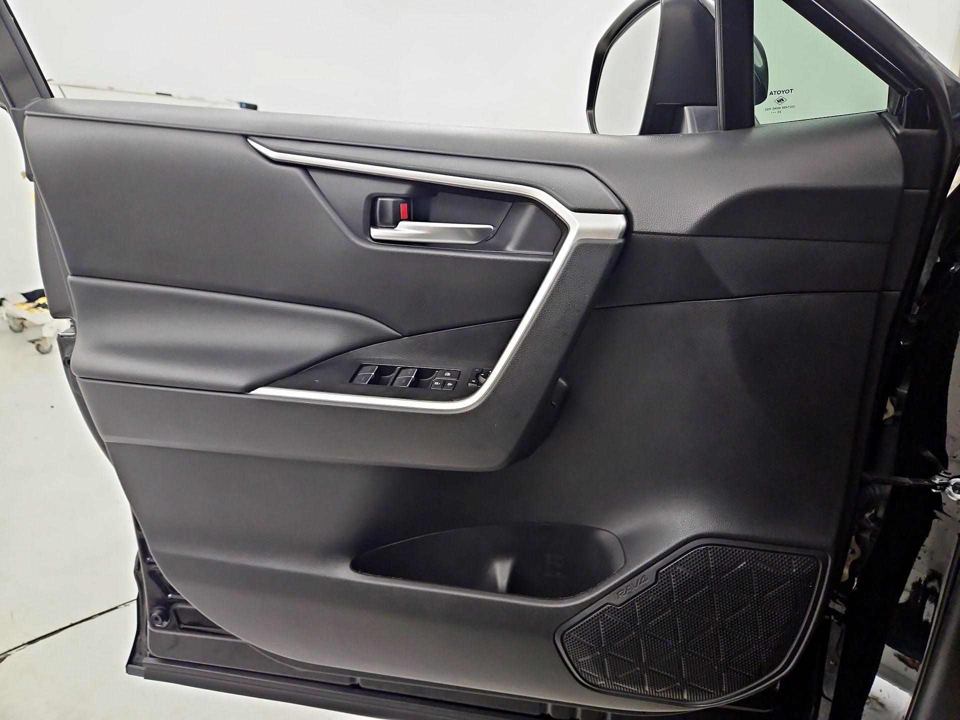 Thumbnail: 2024 Toyota RAV4 - 12