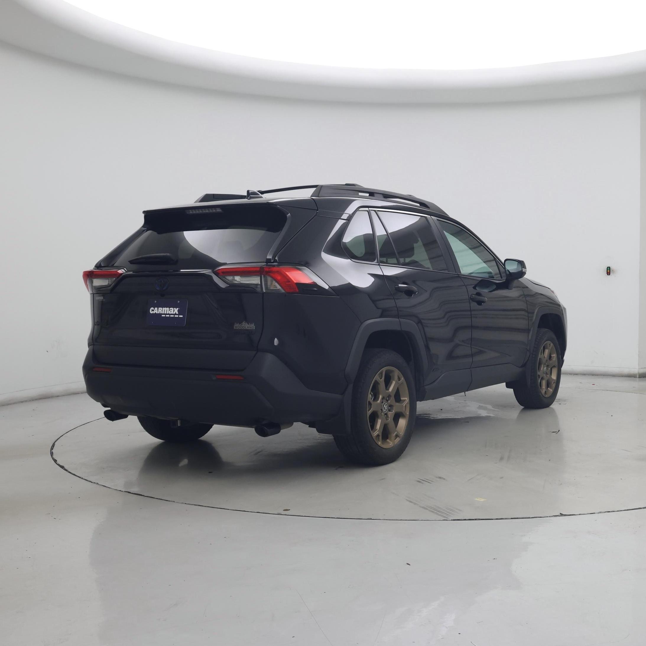 Thumbnail: 2024 Toyota RAV4 - 8