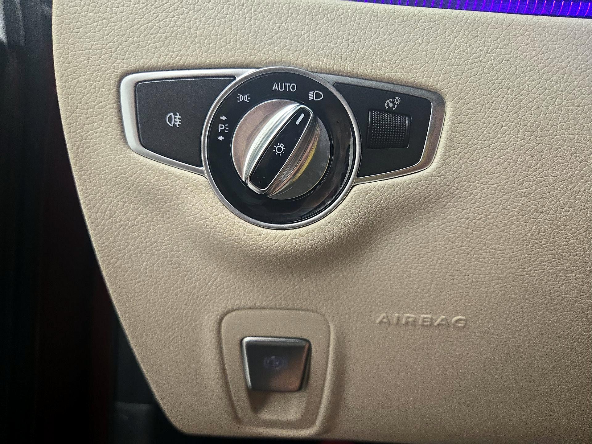 Thumbnail: 2018 Mercedes-Benz E-Class - 13