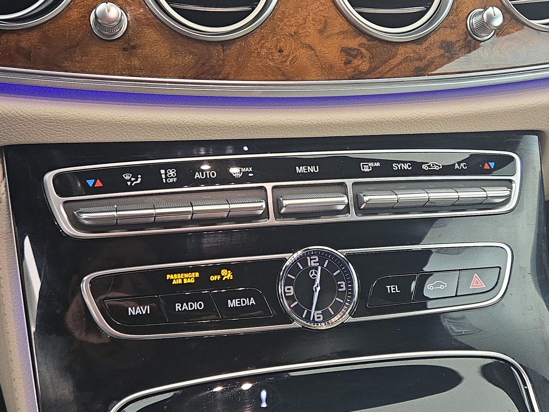 Thumbnail: 2018 Mercedes-Benz E-Class - 17