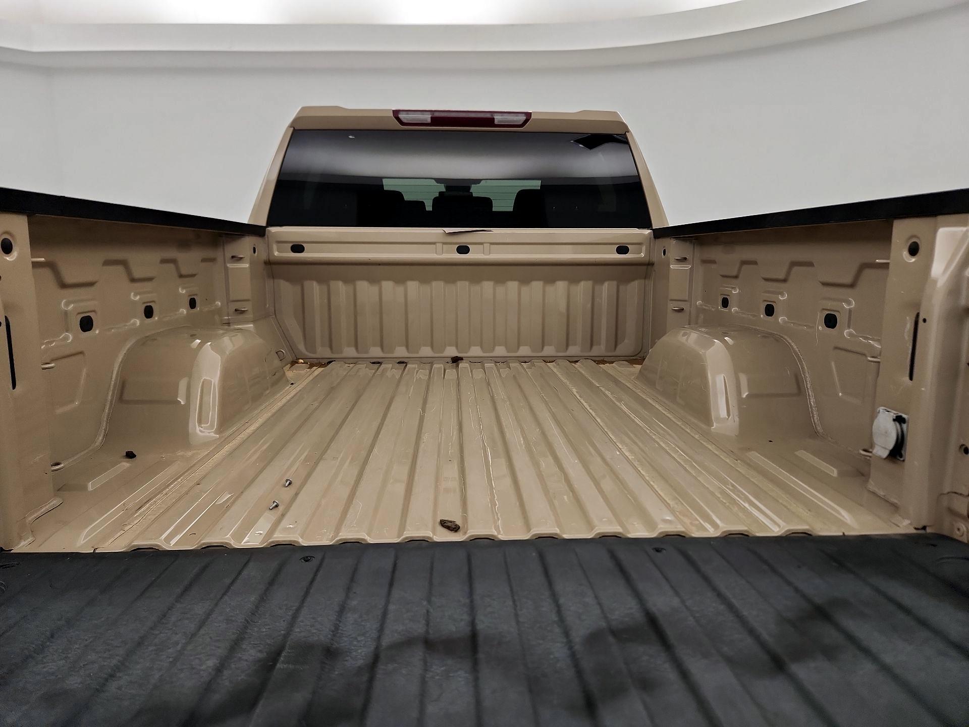 Thumbnail: 2022 Chevrolet Silverado 1500 - 19