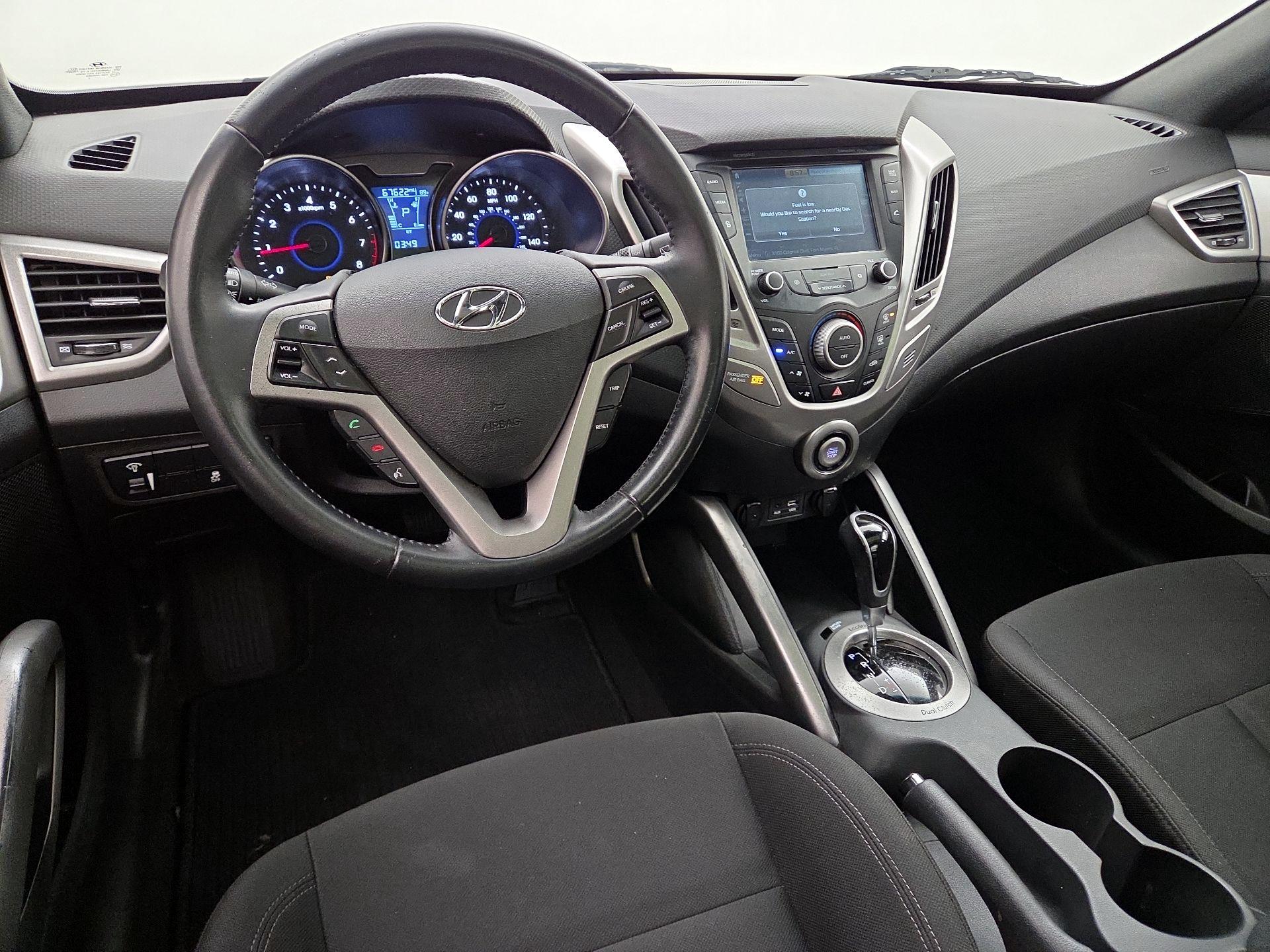 Thumbnail: 2017 Hyundai Veloster - 9