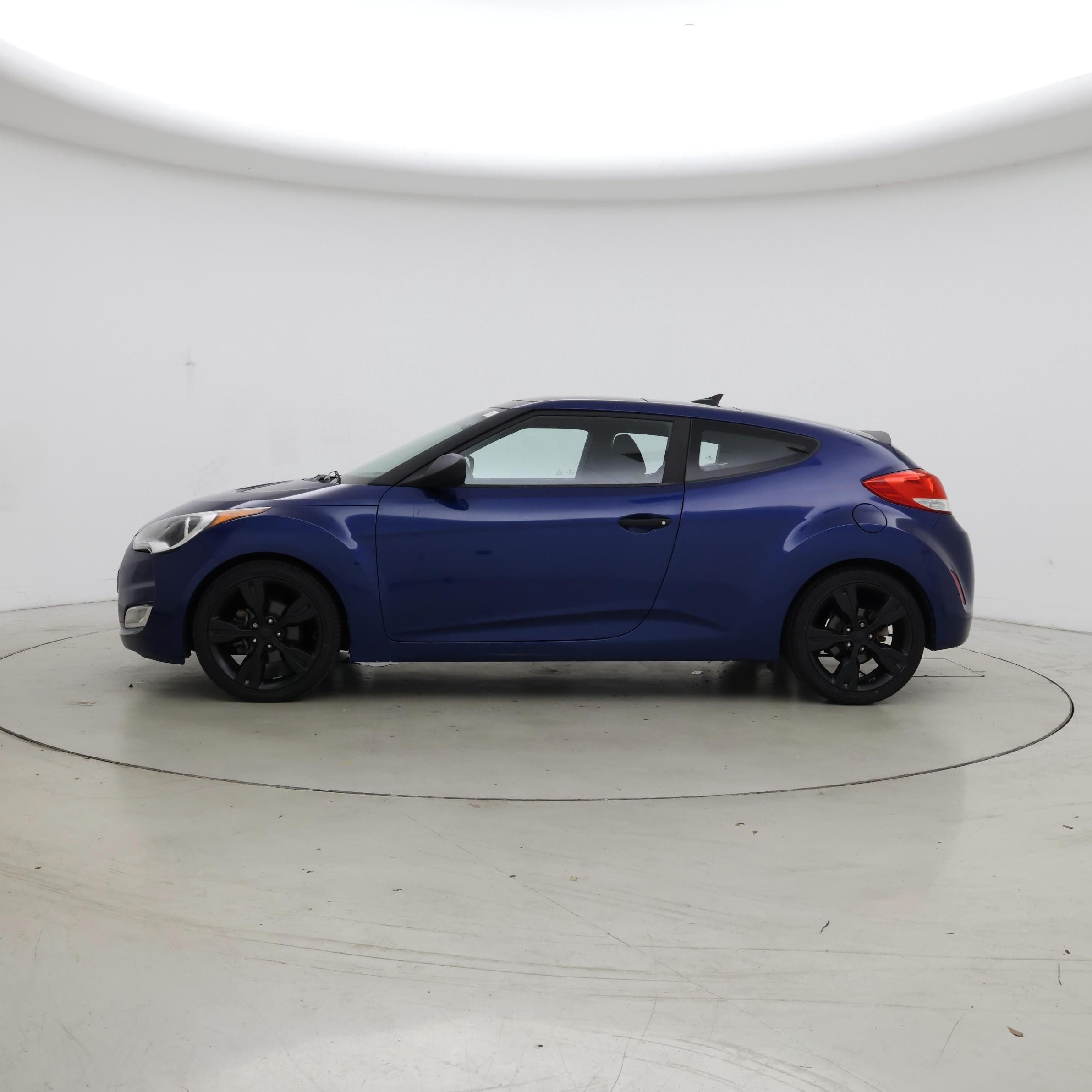 Thumbnail: 2017 Hyundai Veloster - 3