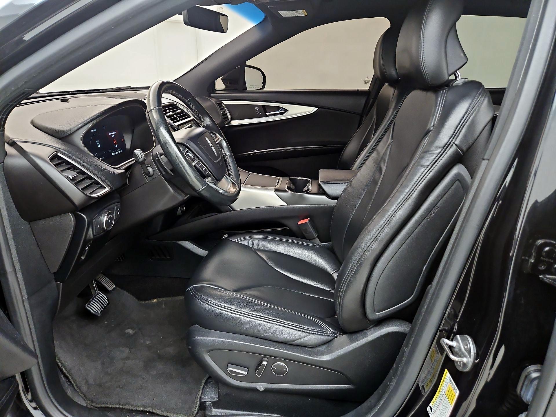 Thumbnail: 2019 Lincoln Nautilus - 11