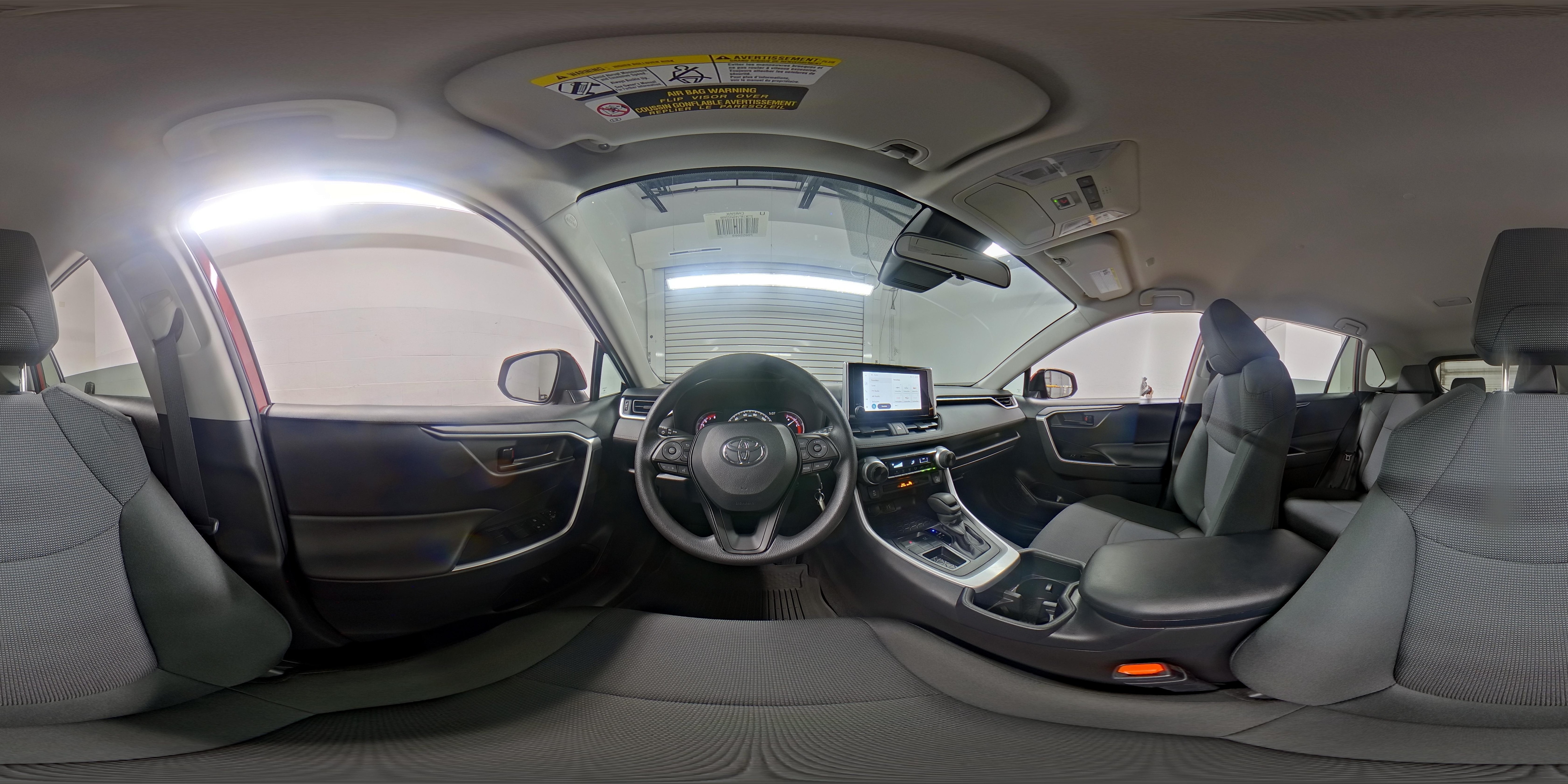 2025 Toyota RAV4 LE - Photo 22