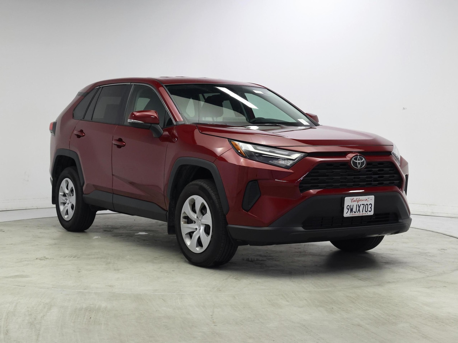 2025 Toyota RAV4 LE - Photo 2