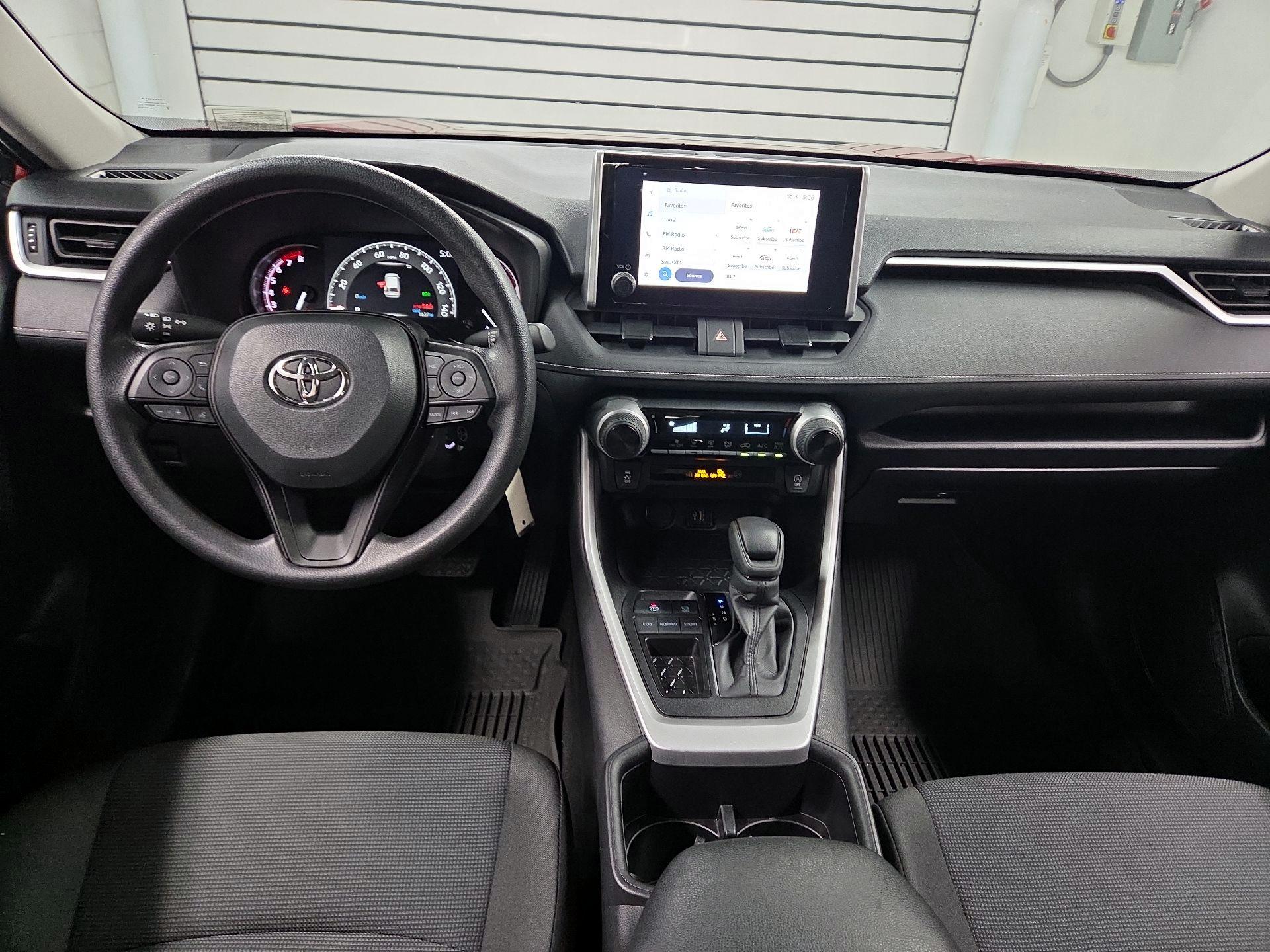 Thumbnail: 2025 Toyota RAV4 - 9