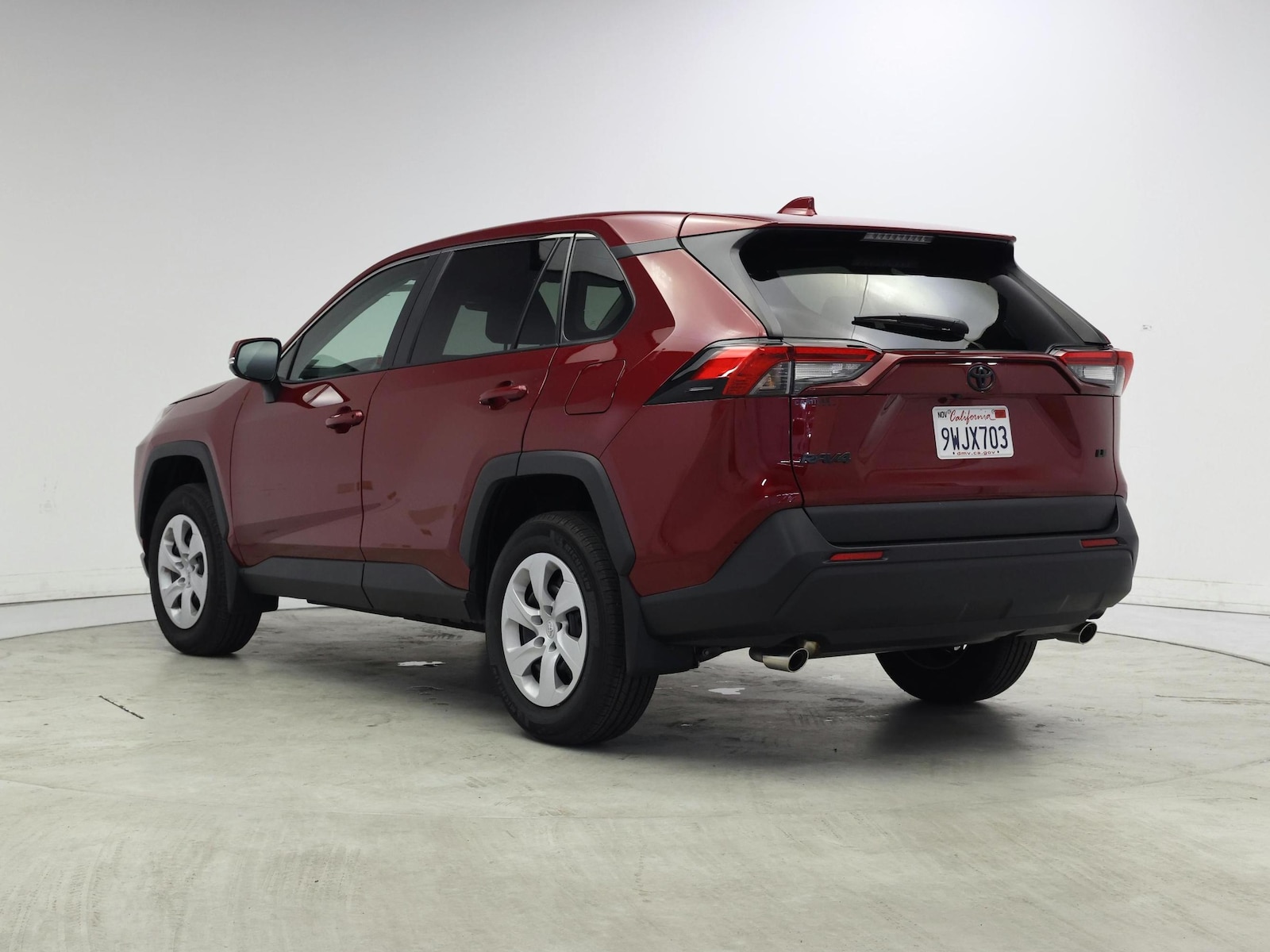 2025 Toyota RAV4 LE - Photo 3