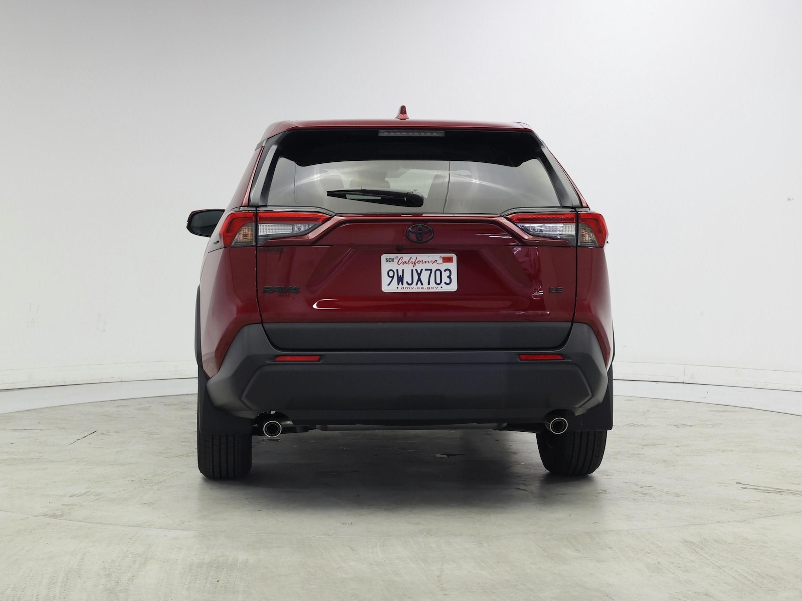 2025 Toyota RAV4 LE - Photo 7