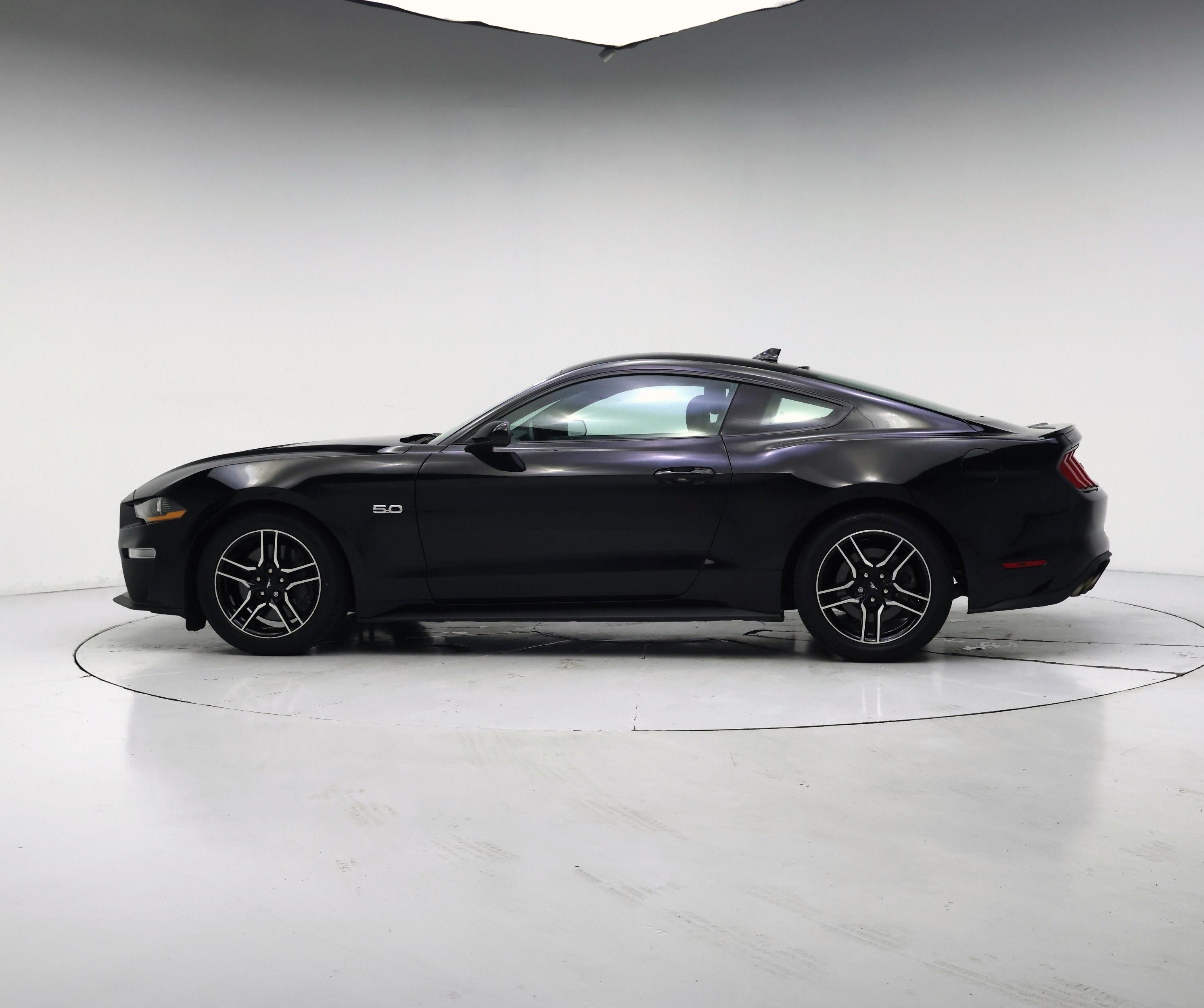 Thumbnail: 2022 Ford Mustang - 3