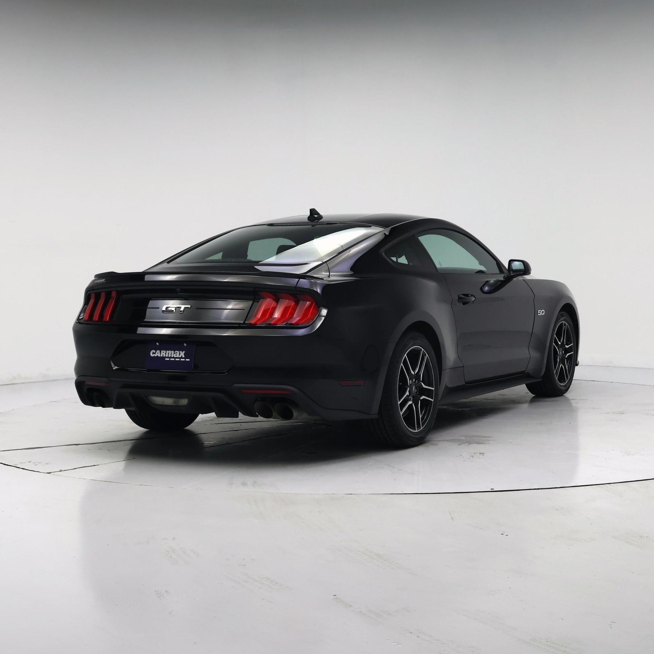 Thumbnail: 2022 Ford Mustang - 8