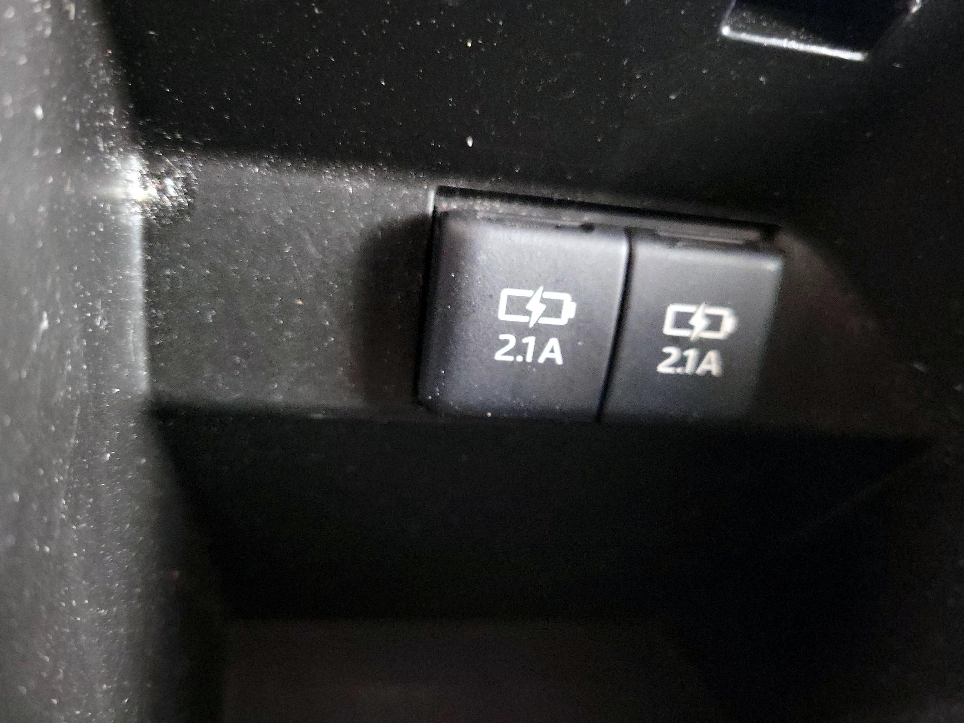 Thumbnail: 2020 Toyota Camry - 19