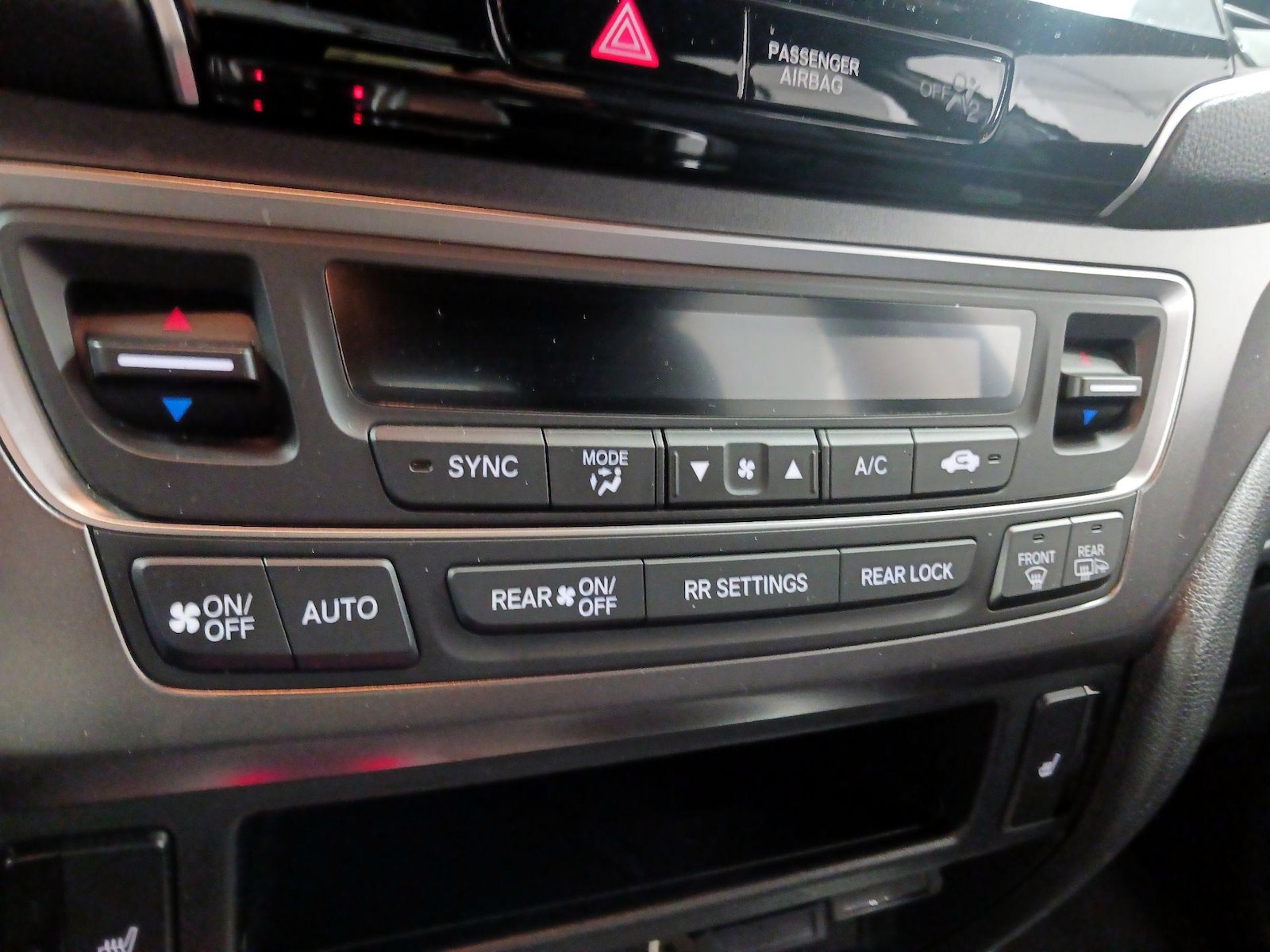 2022 Honda Pilot Sport - Photo 17