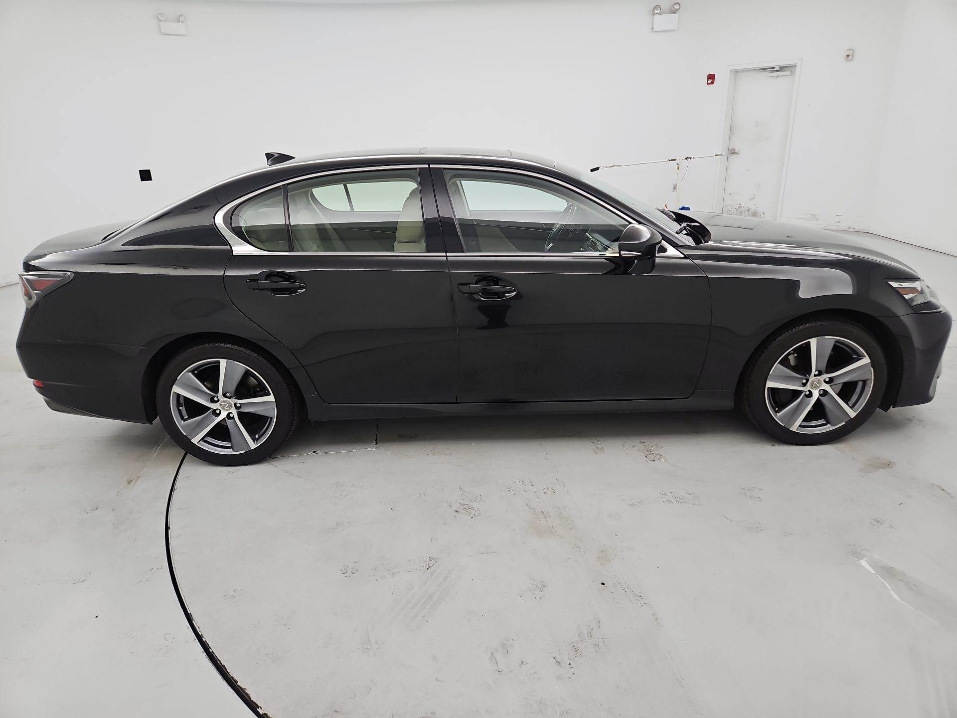 Thumbnail: 2016 Lexus GS - 4