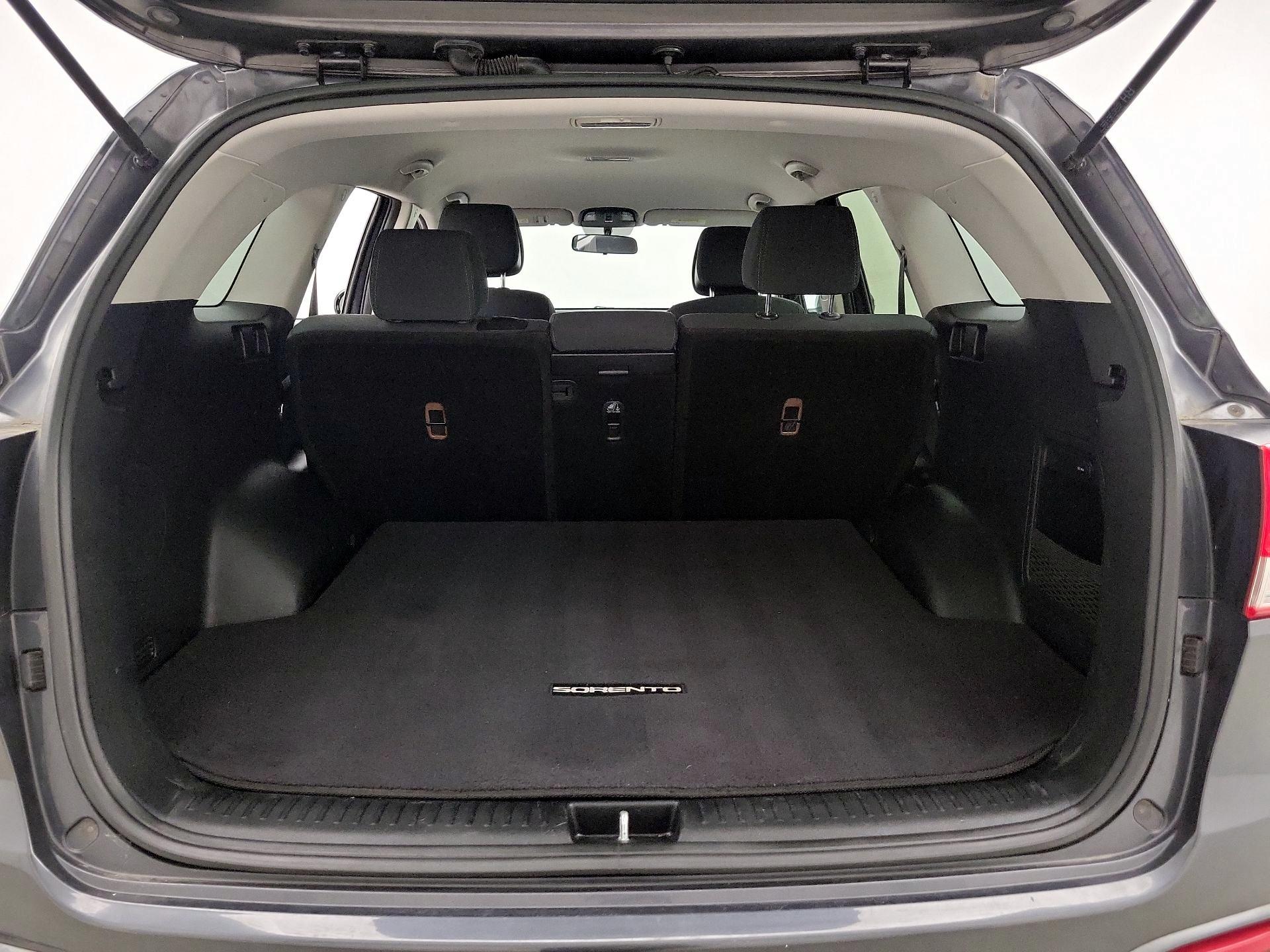 Thumbnail: 2016 Kia Sorento - 20