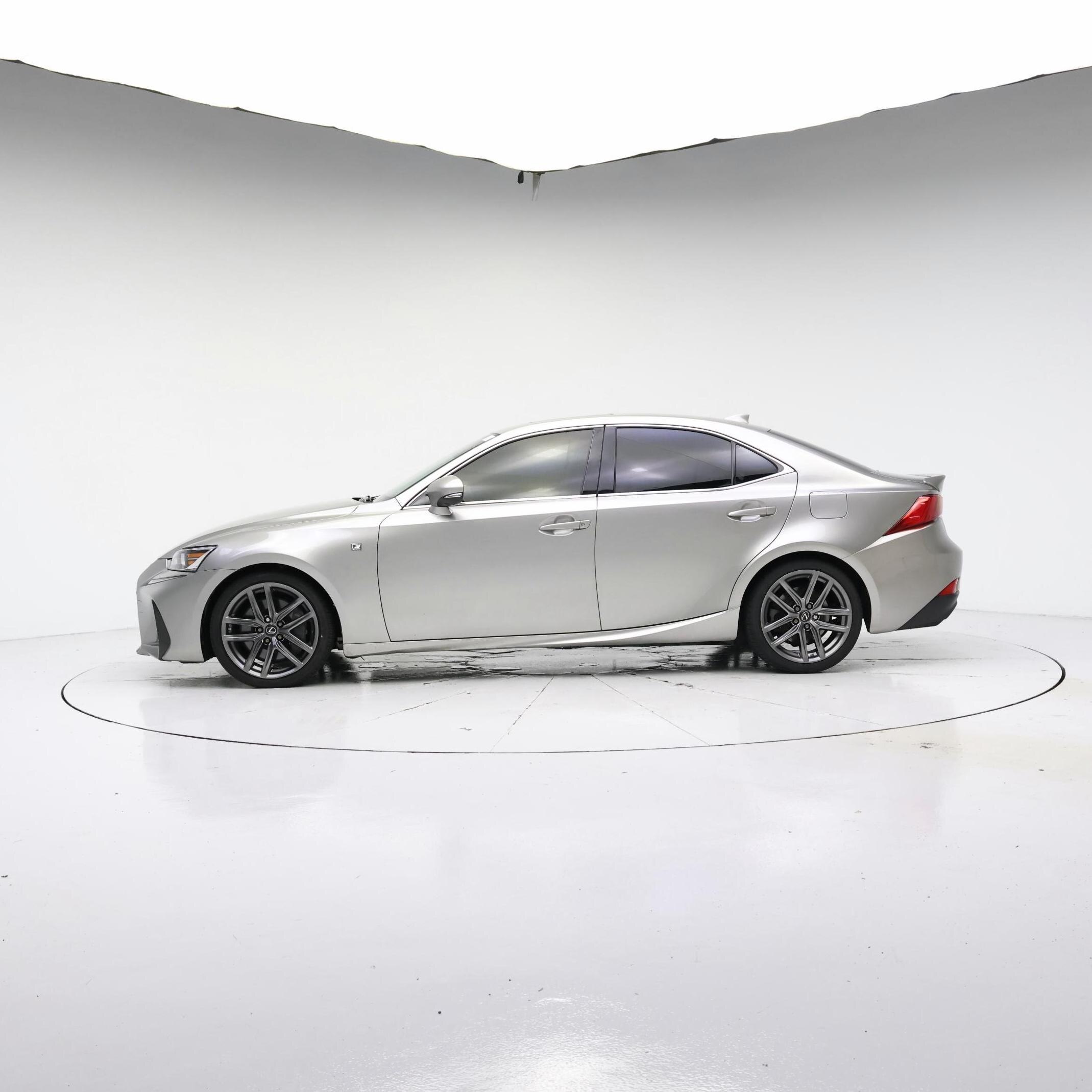 Thumbnail: 2019 Lexus IS - 3