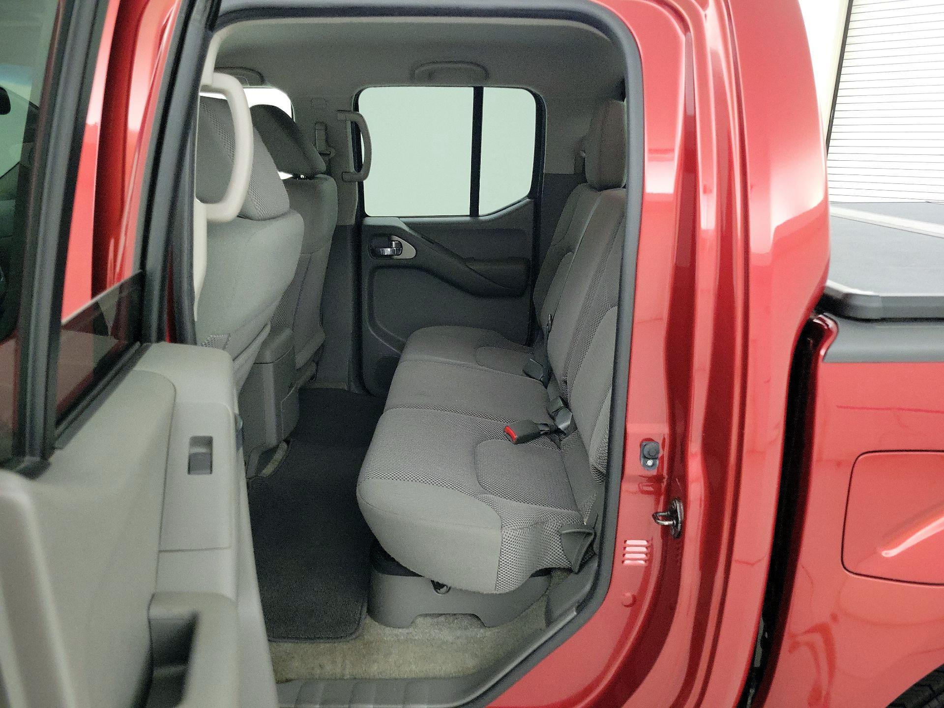 Thumbnail: 2015 Nissan Frontier - 19