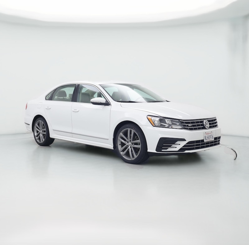 2016 Volkswagen Passat R-Line