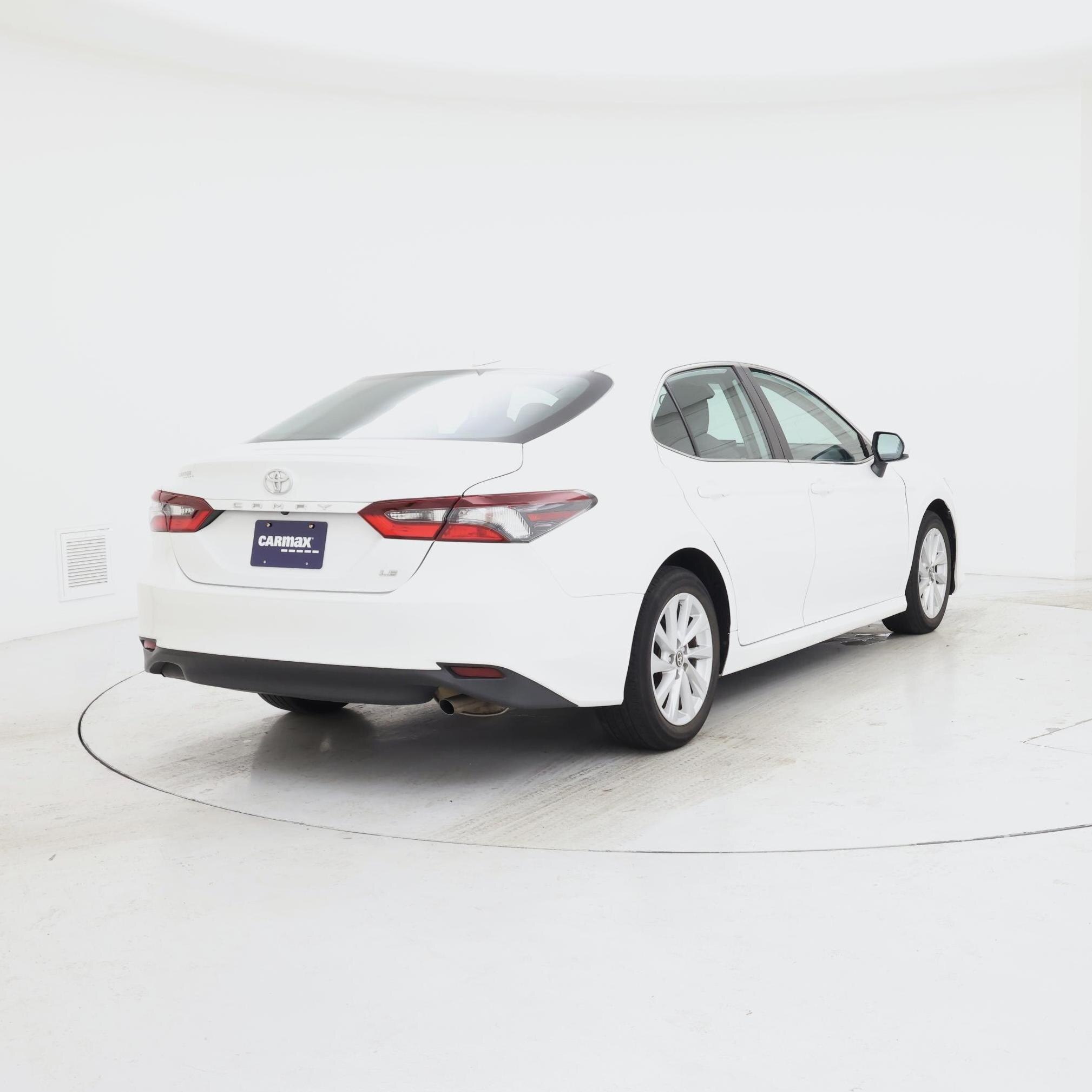 Thumbnail: 2024 Toyota Camry - 8