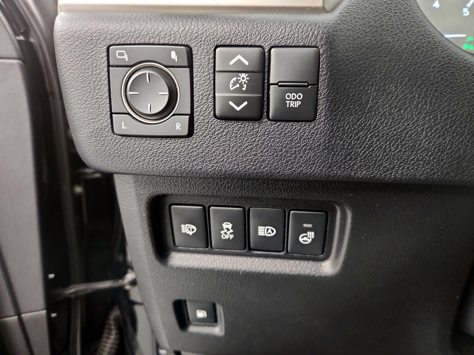 Thumbnail: 2021 Lexus GX - 13