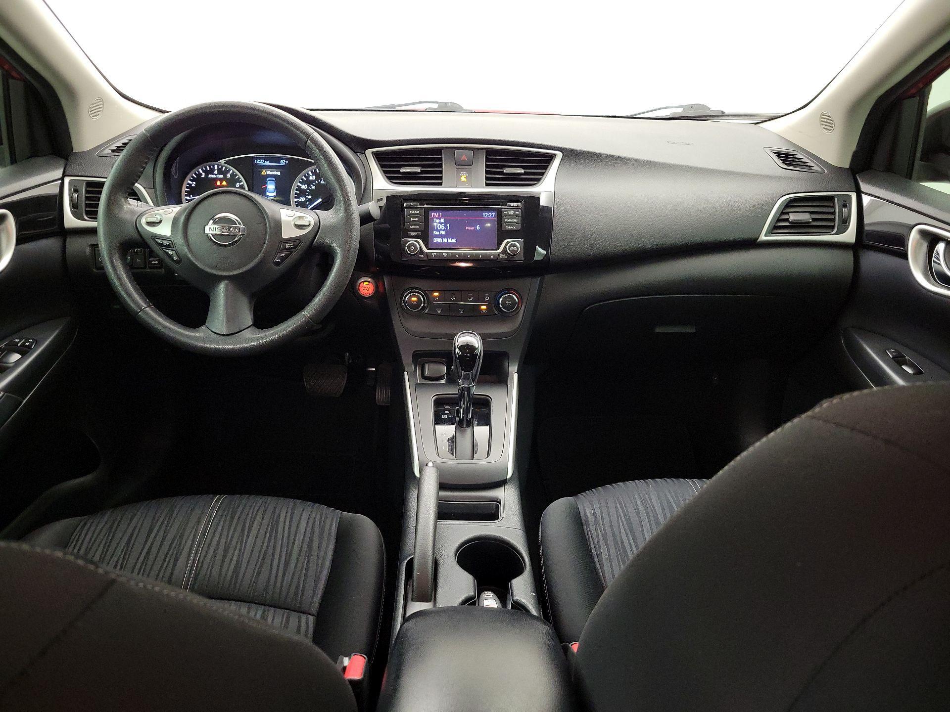 Thumbnail: 2017 Nissan Sentra - 9