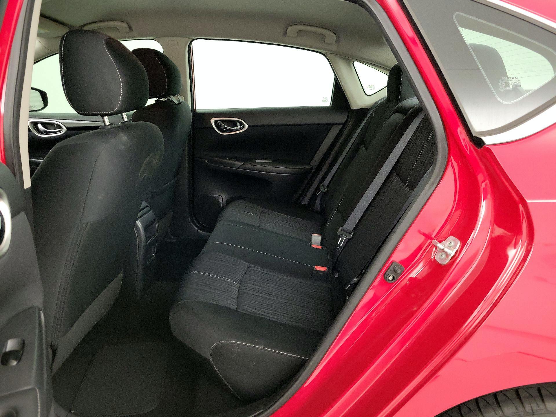 Thumbnail: 2017 Nissan Sentra - 18