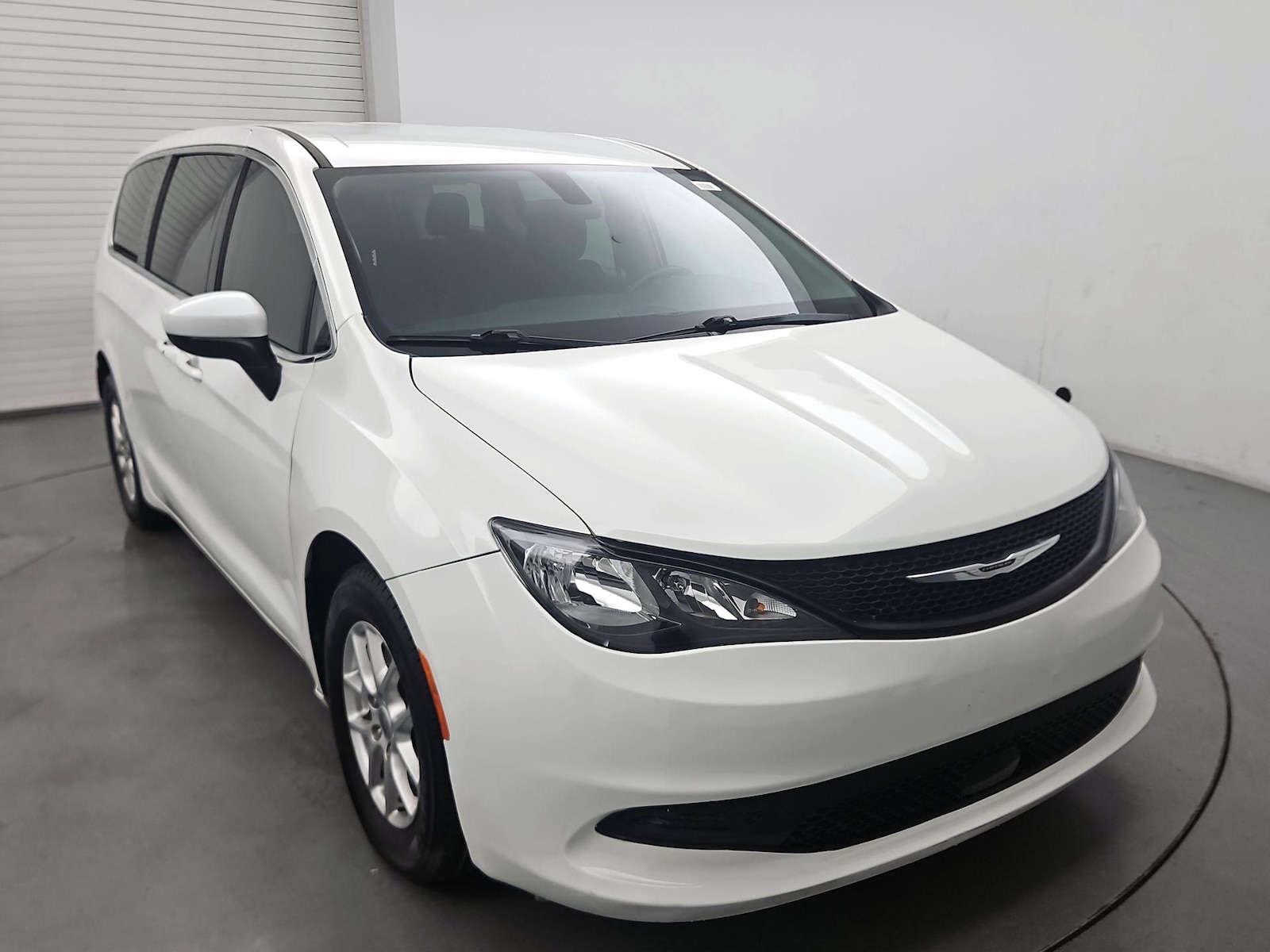2022 Chrysler Voyager