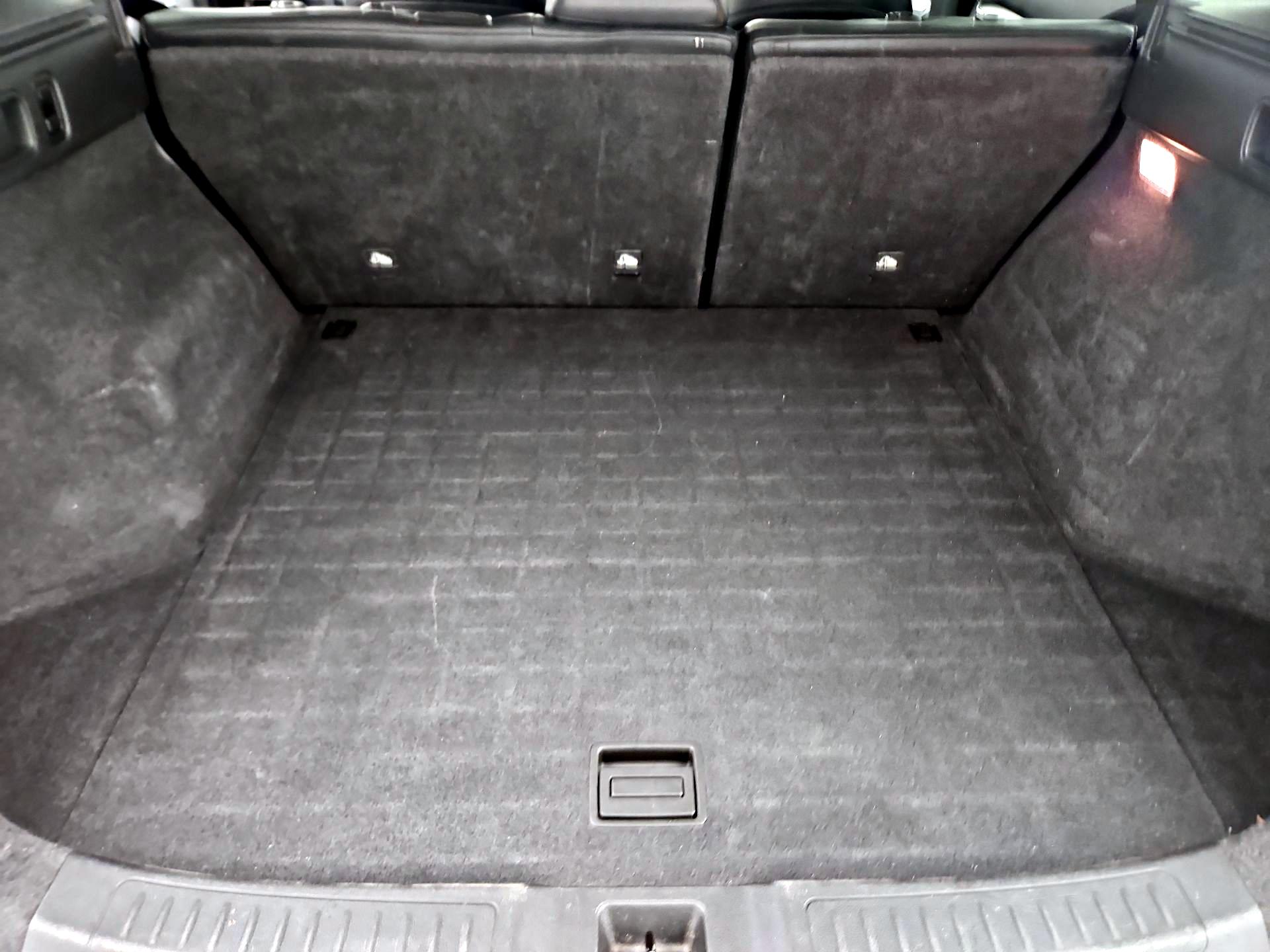 Thumbnail: 2019 INFINITI QX50 - 20