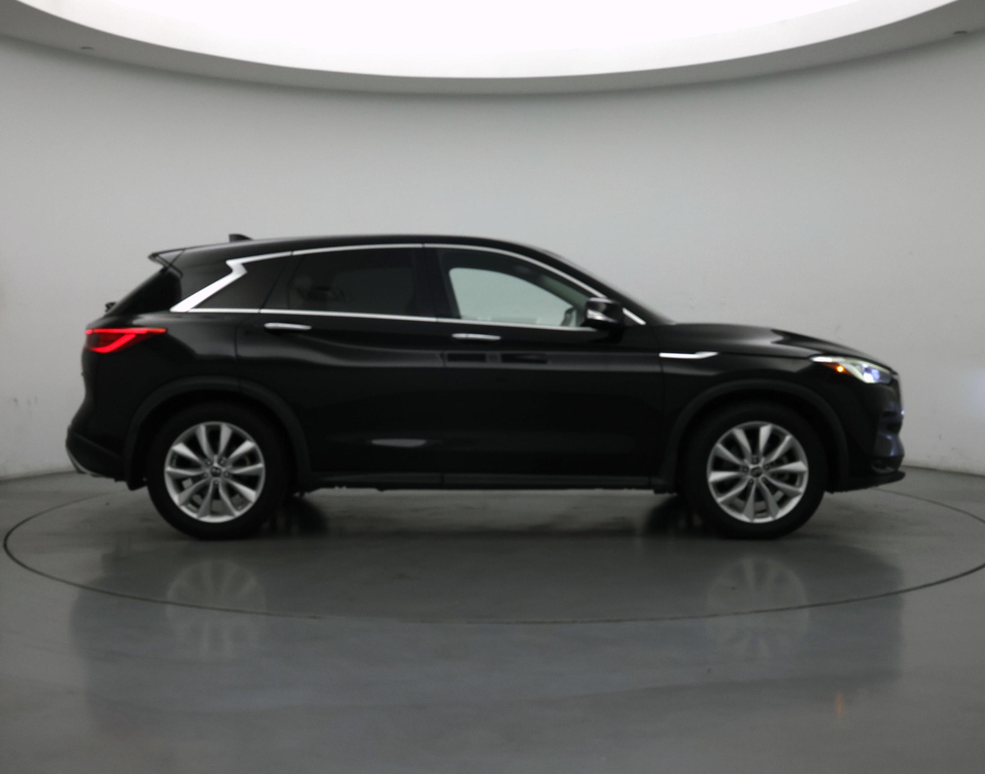 Thumbnail: 2019 INFINITI QX50 - 7
