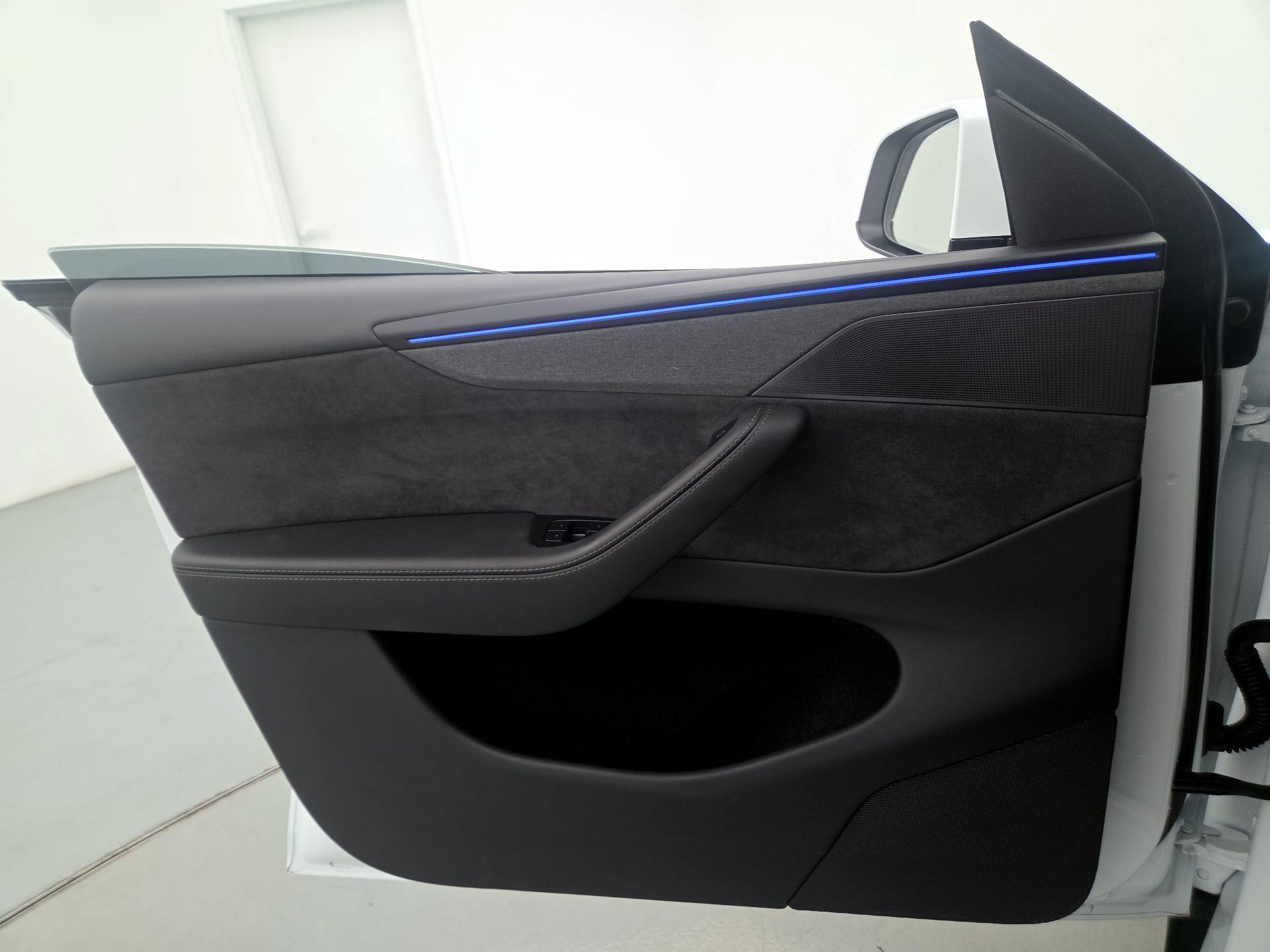 Thumbnail: 2026 Tesla Model Y - 12