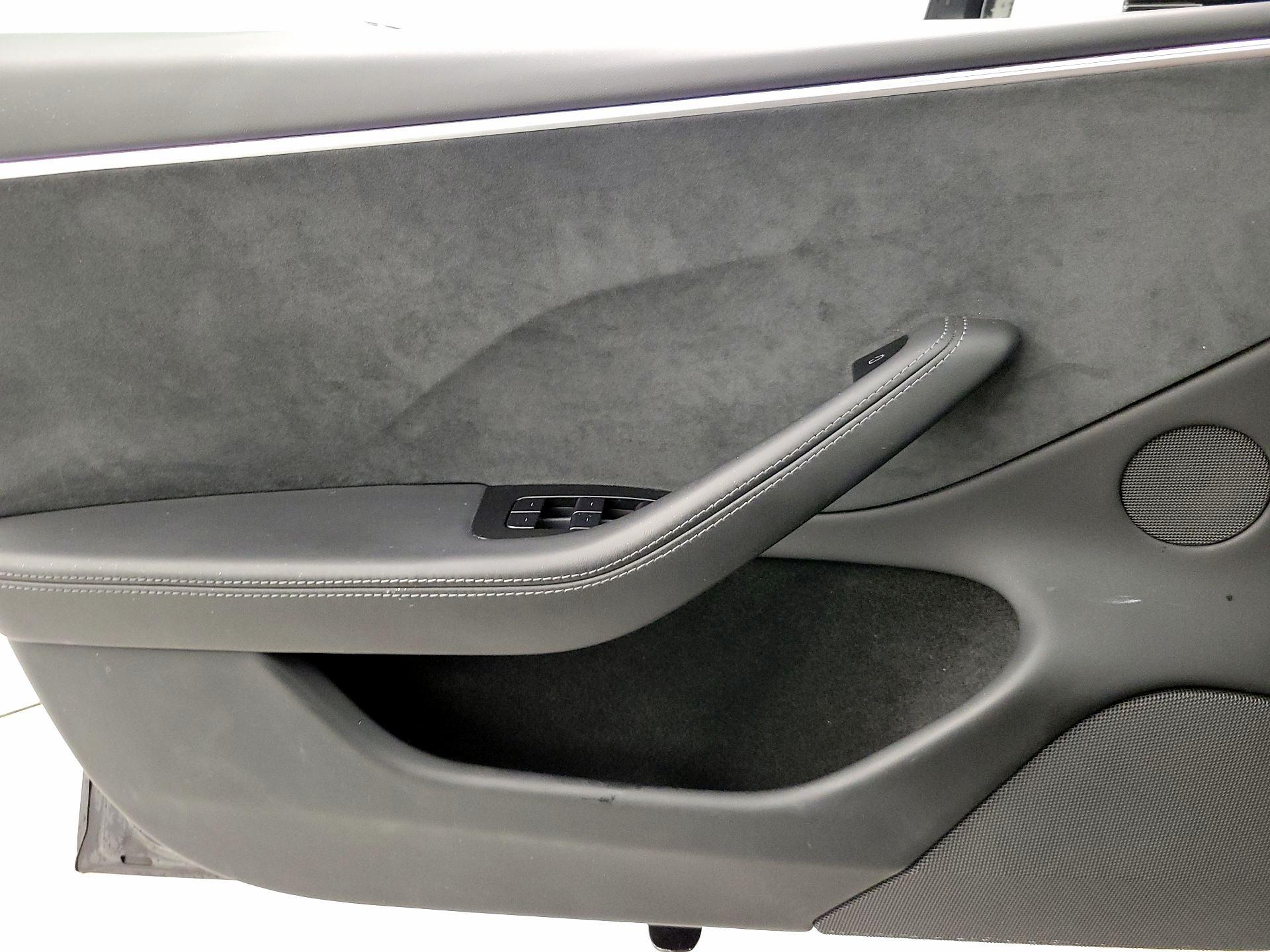 Thumbnail: 2024 Tesla Model 3 - 12