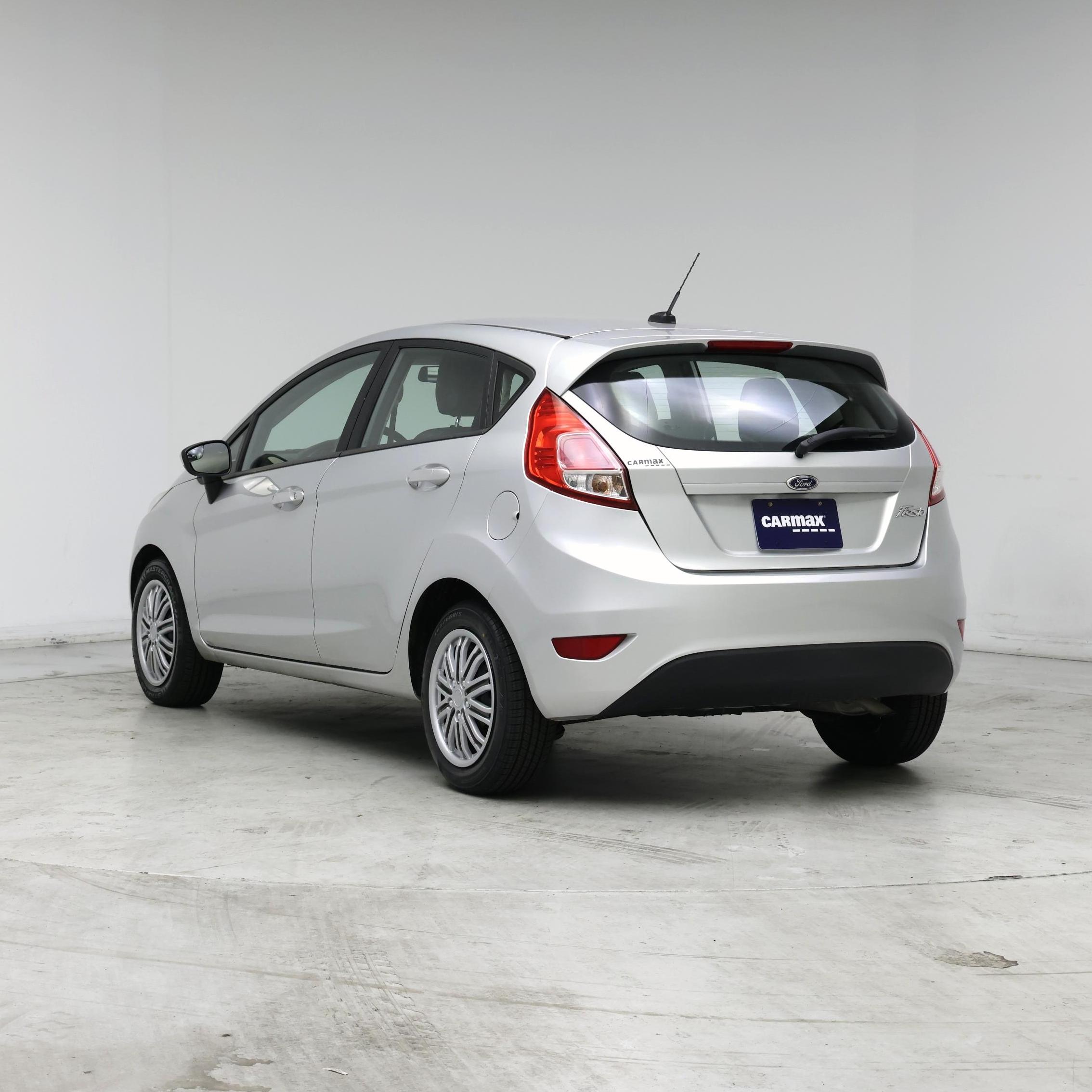 Thumbnail: 2016 Ford Fiesta - 2