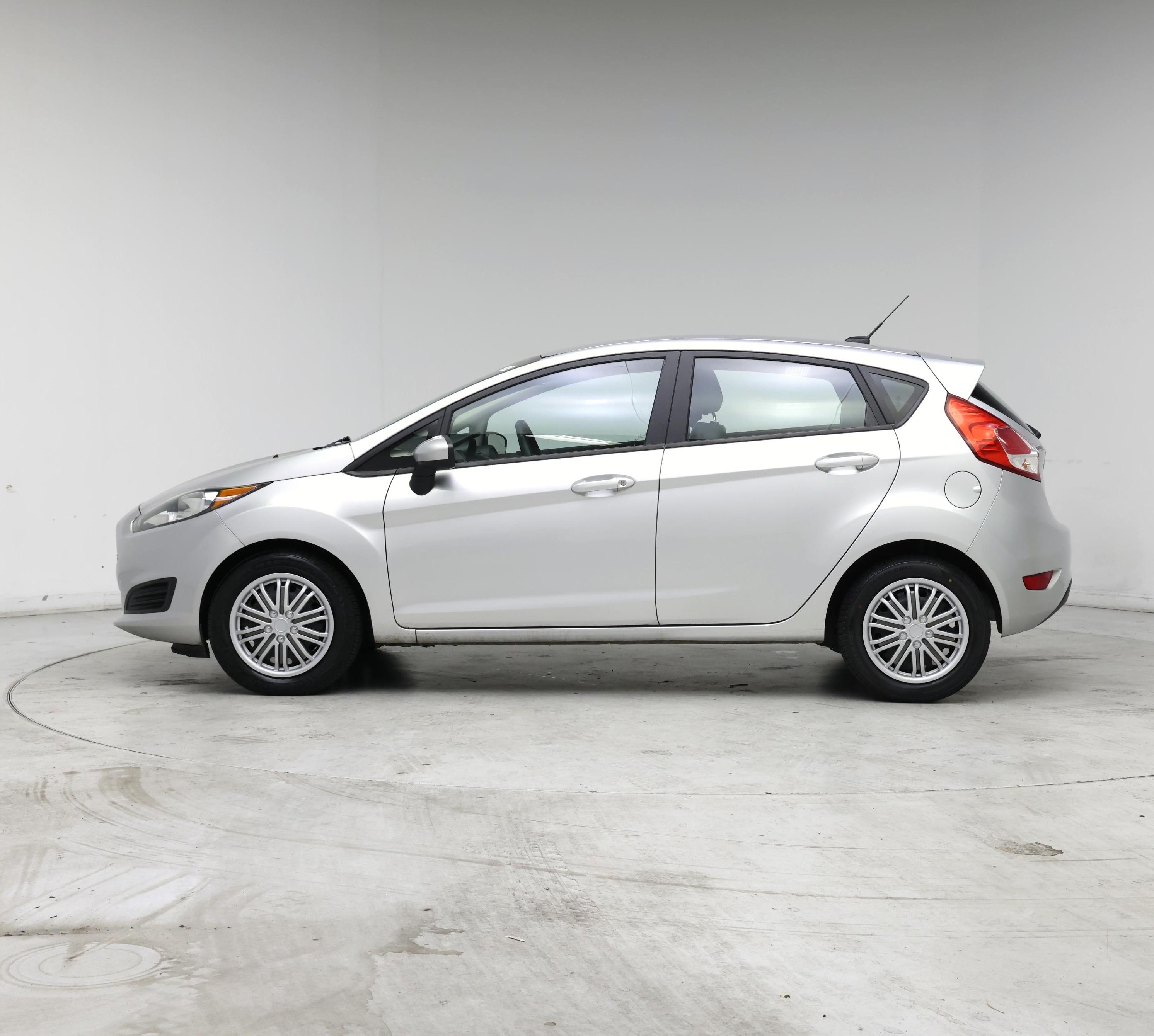 Thumbnail: 2016 Ford Fiesta - 3