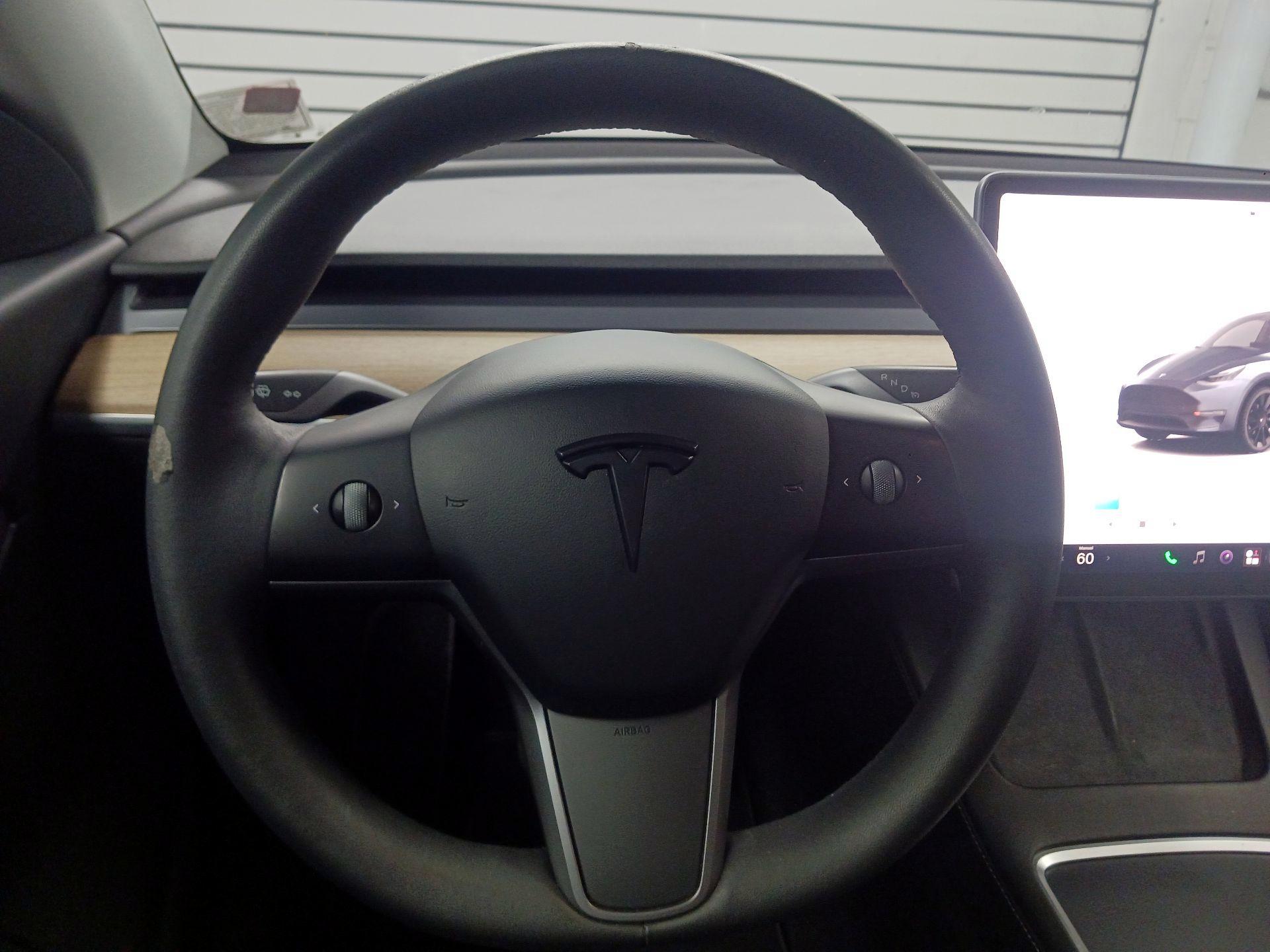 Thumbnail: 2022 Tesla Model Y - 10