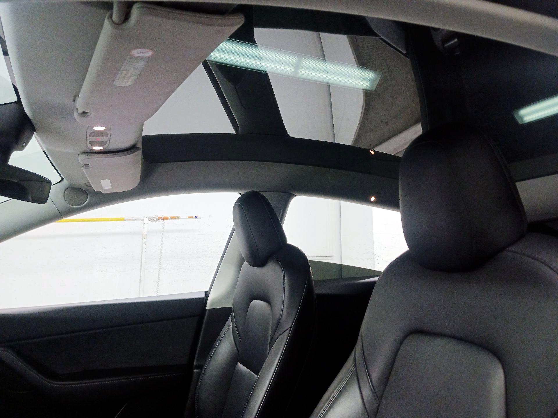 Thumbnail: 2022 Tesla Model Y - 18