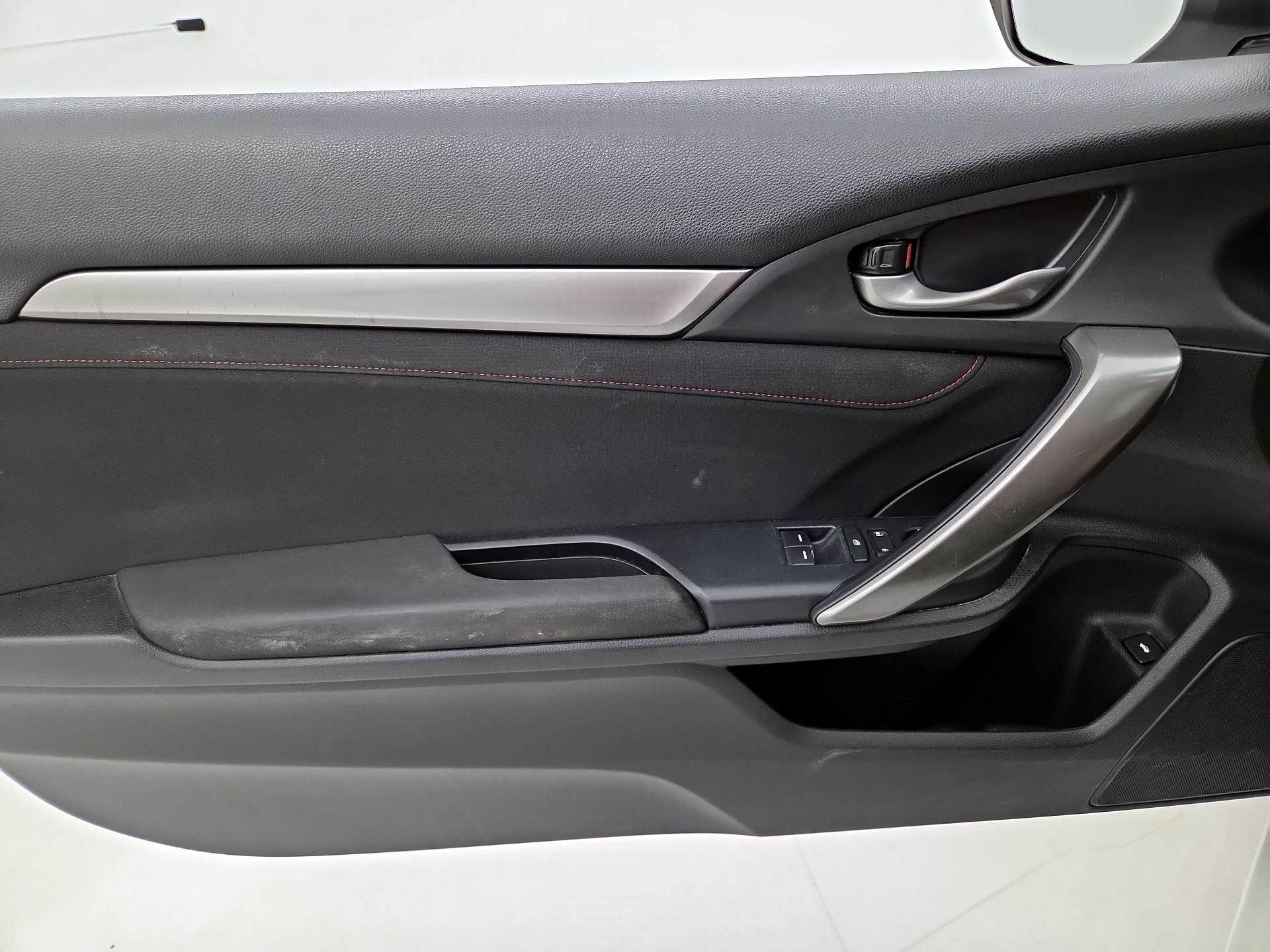 Thumbnail: 2017 Honda Civic - 12