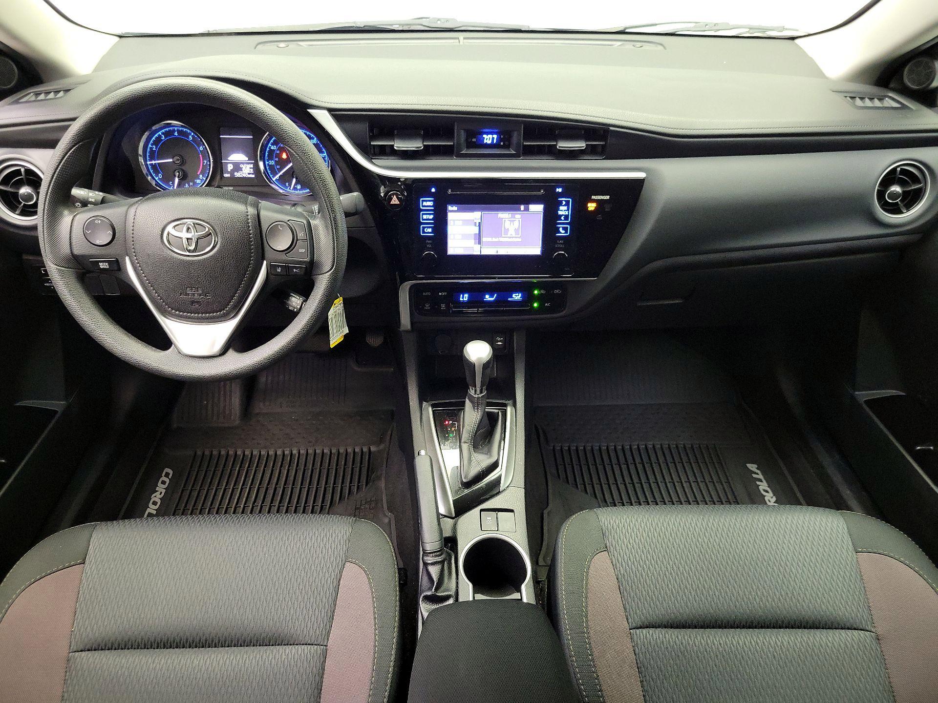 Thumbnail: 2017 Toyota Corolla - 9