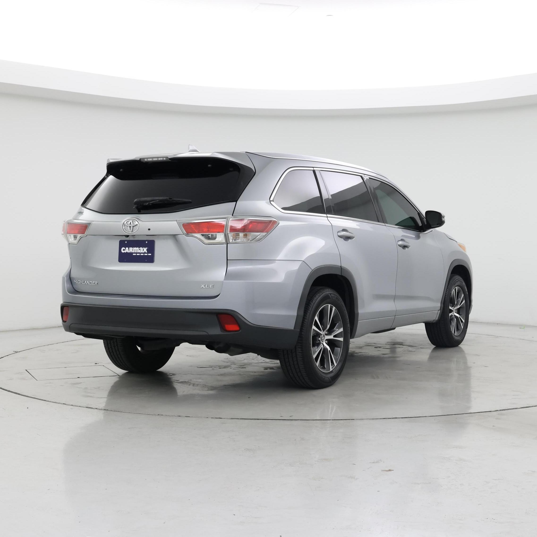 Thumbnail: 2016 Toyota Highlander - 8