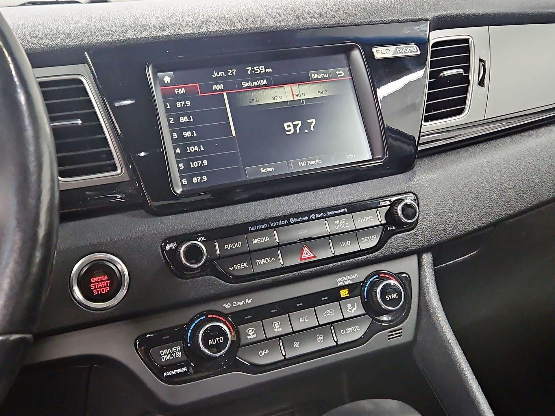 Thumbnail: 2018 Kia Niro - 16