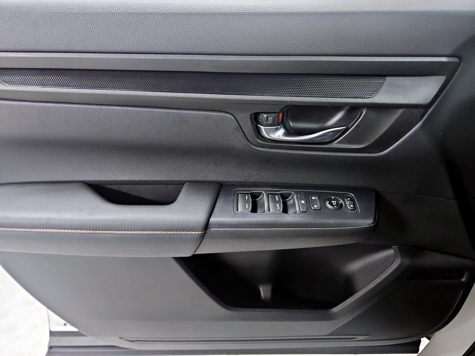 2025 Honda CR-V Sport - Photo 13