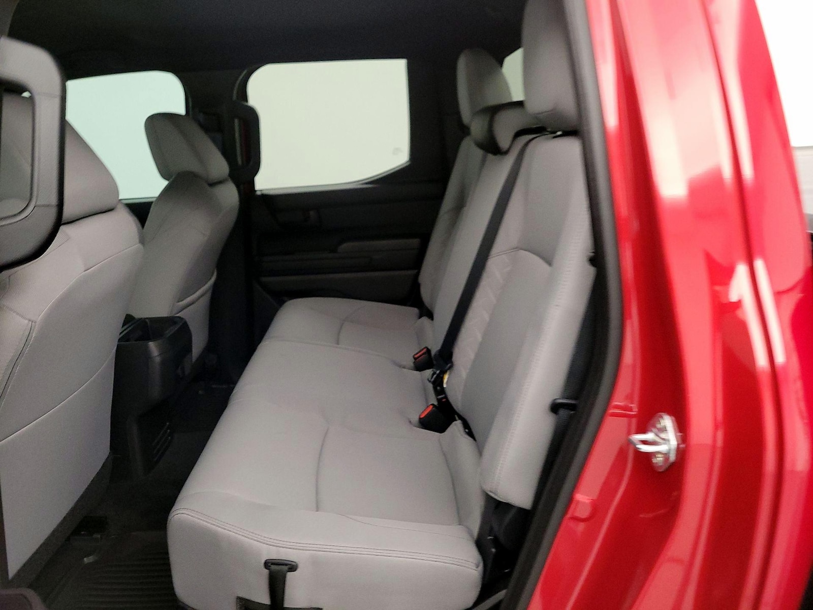 2025 Toyota Tacoma SR5 - Photo 20