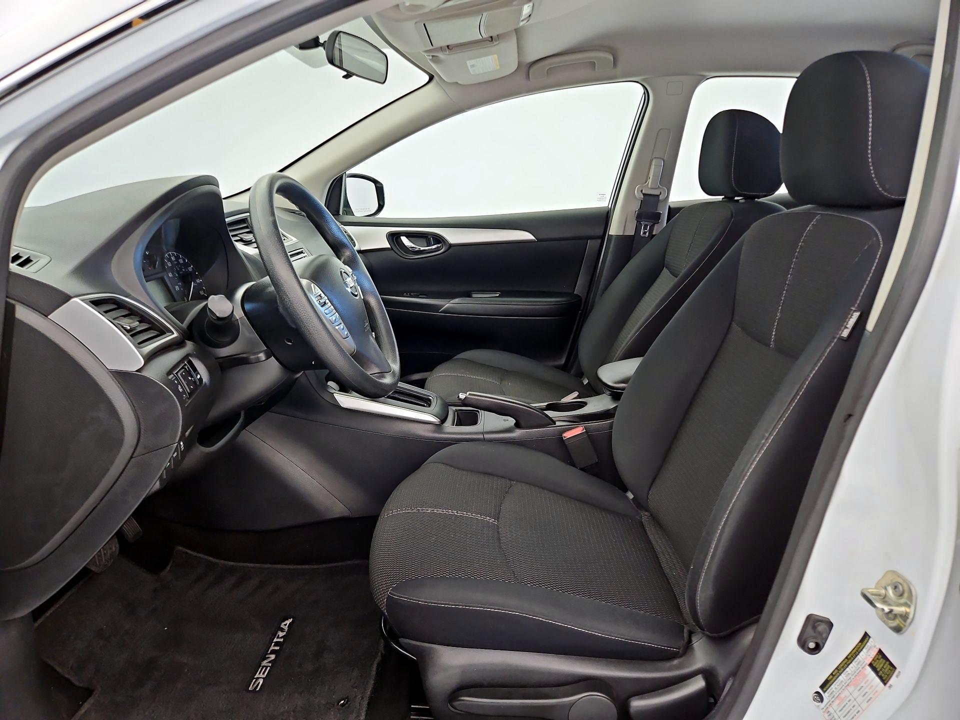 Thumbnail: 2017 Nissan Sentra - 11