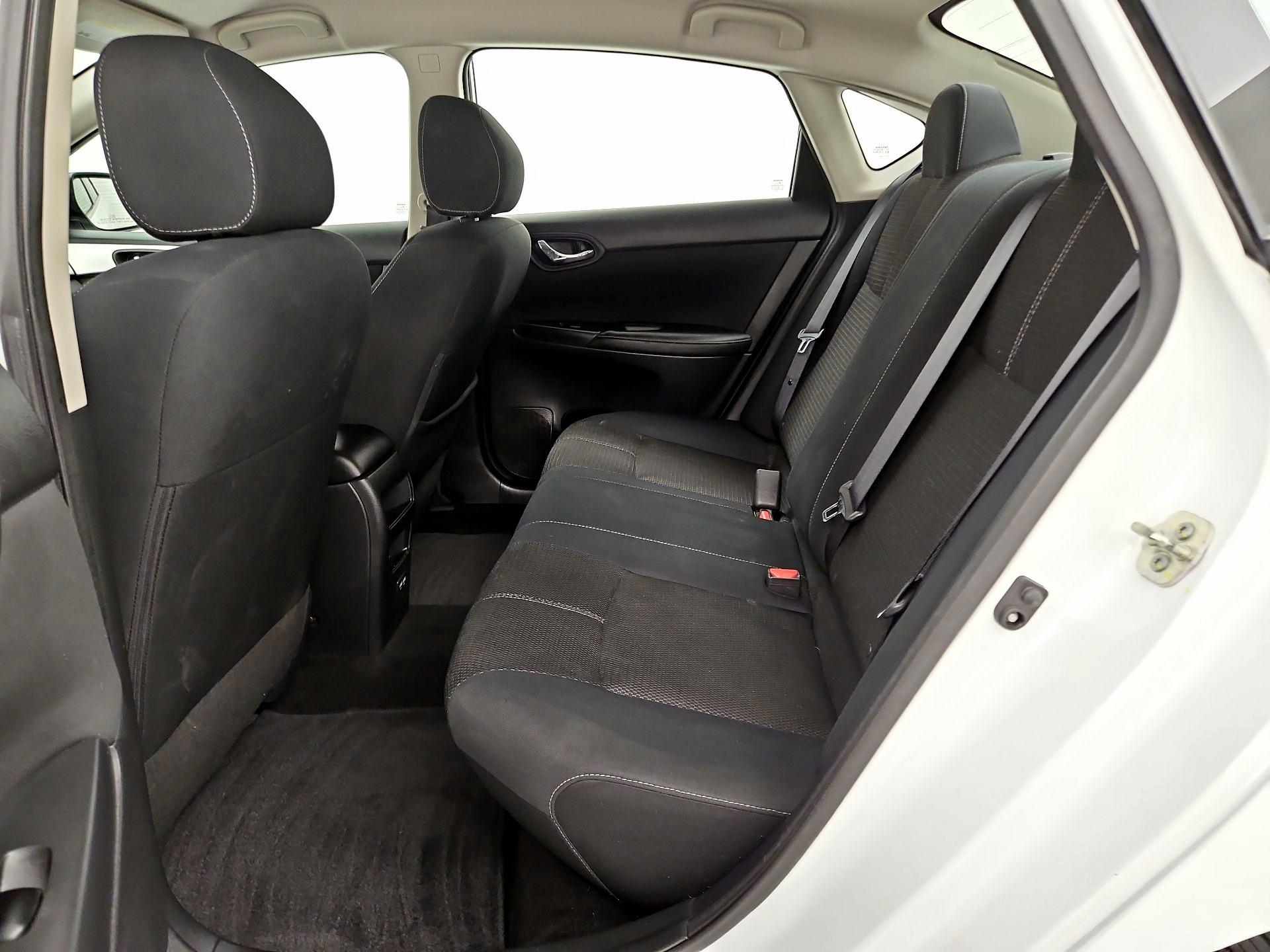 Thumbnail: 2017 Nissan Sentra - 18