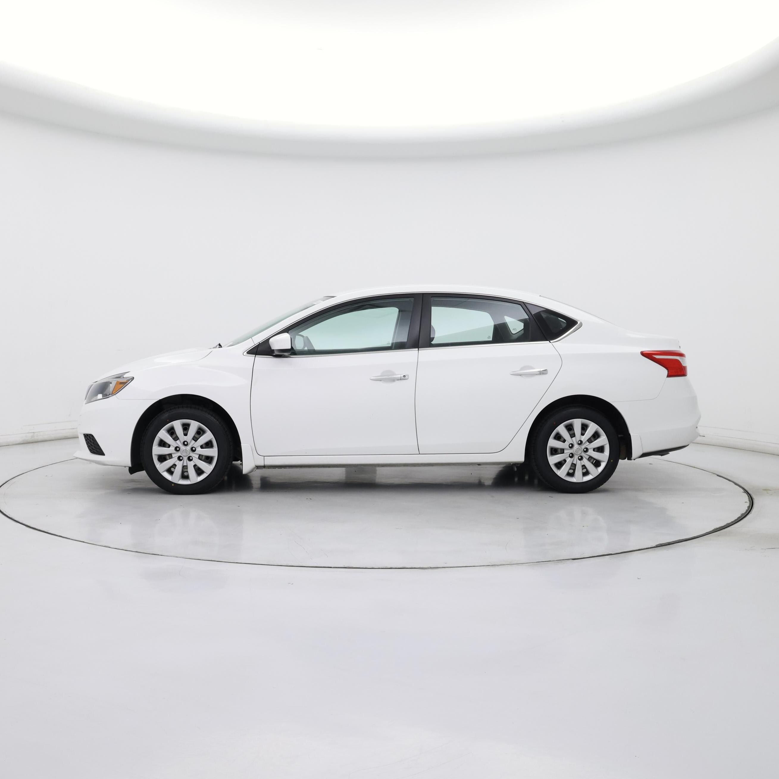 Thumbnail: 2017 Nissan Sentra - 3