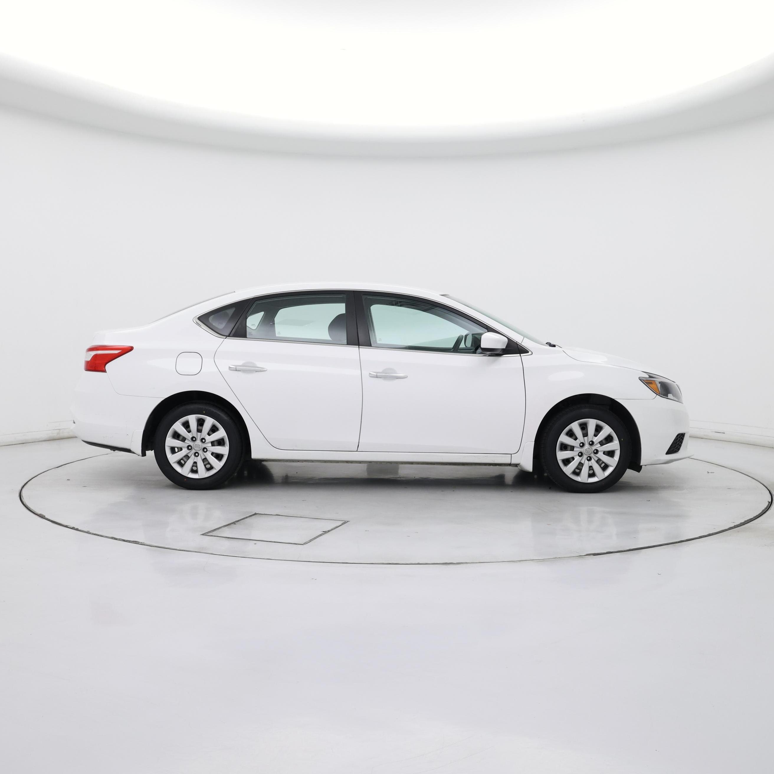 Thumbnail: 2017 Nissan Sentra - 7