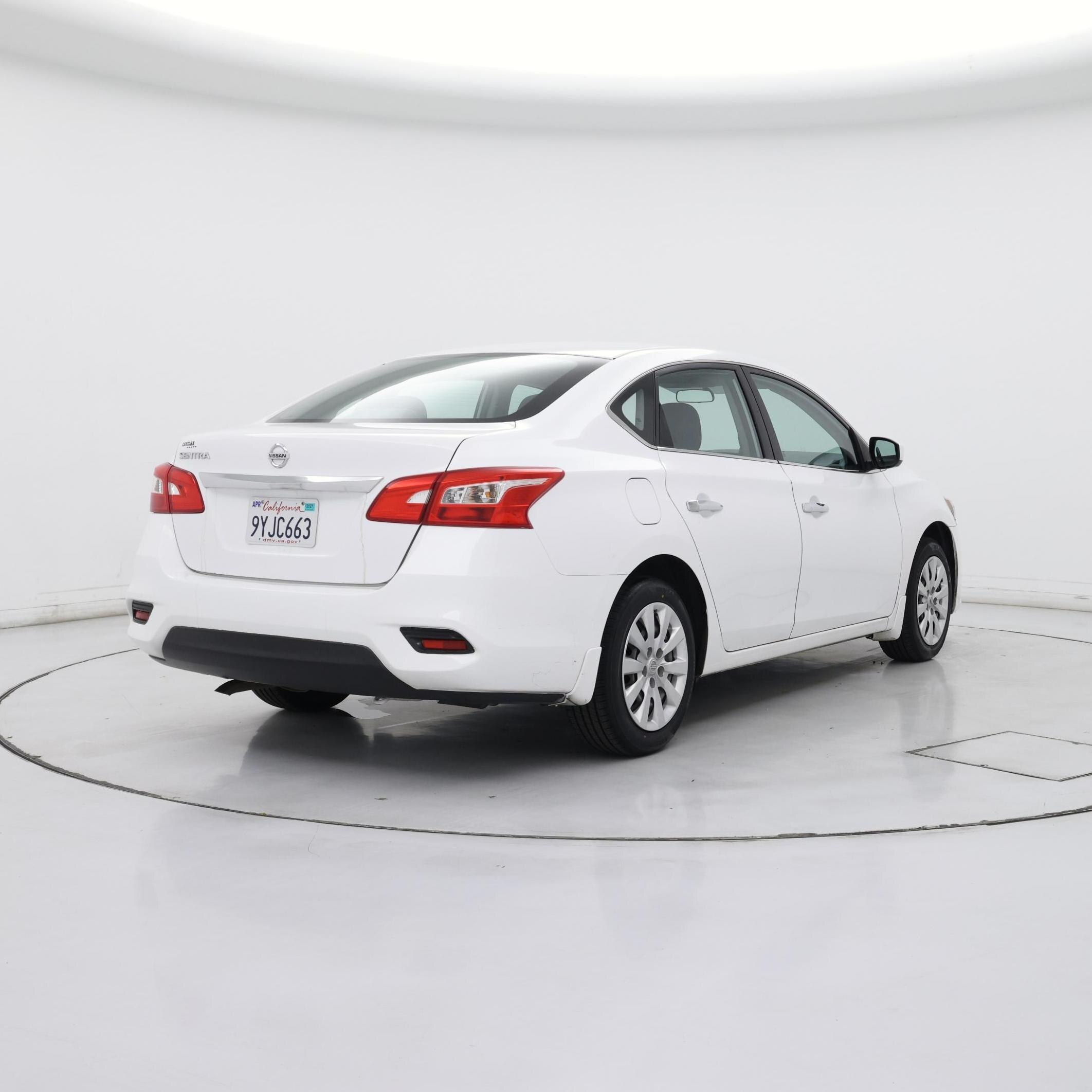 Thumbnail: 2017 Nissan Sentra - 8
