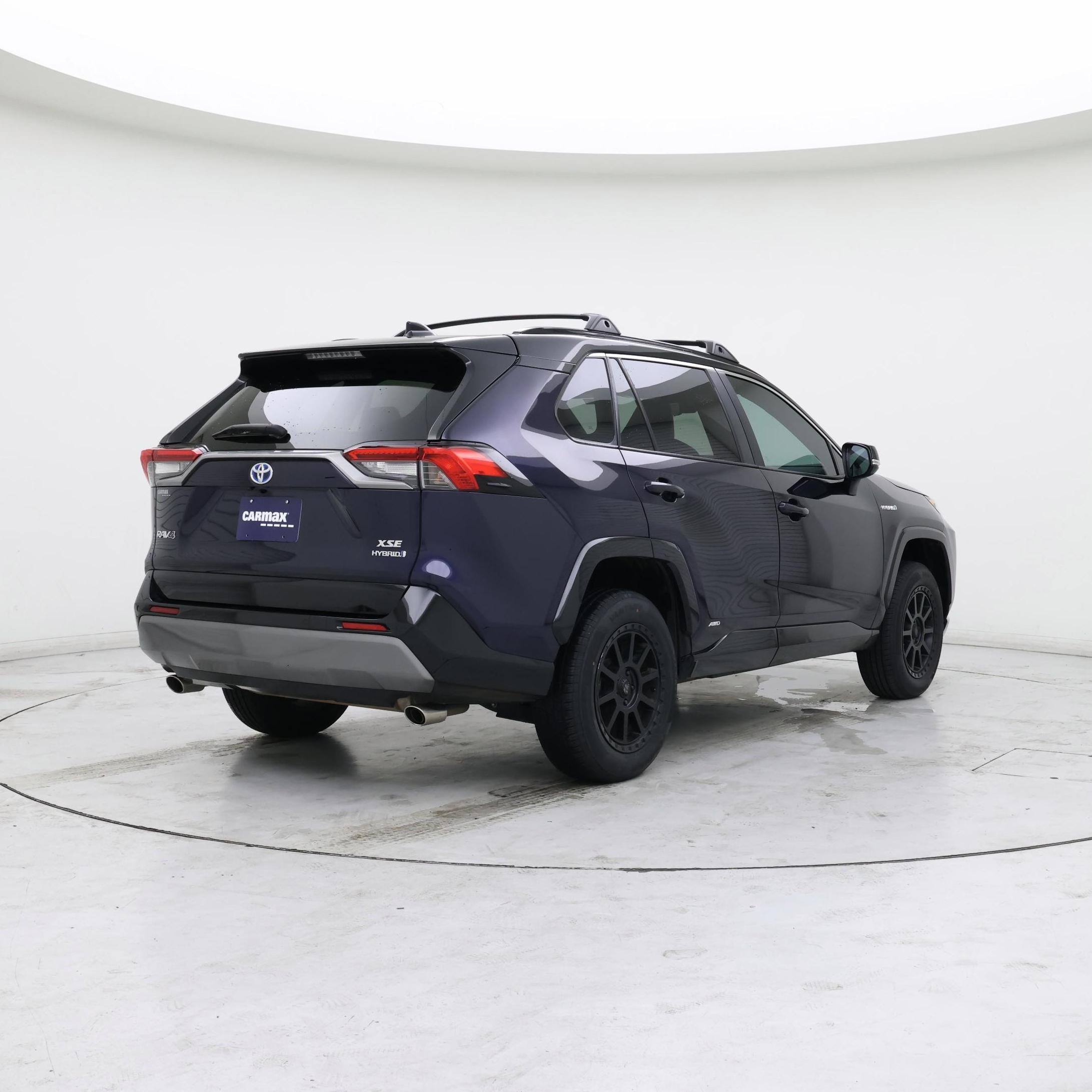 Thumbnail: 2021 Toyota RAV4 - 8