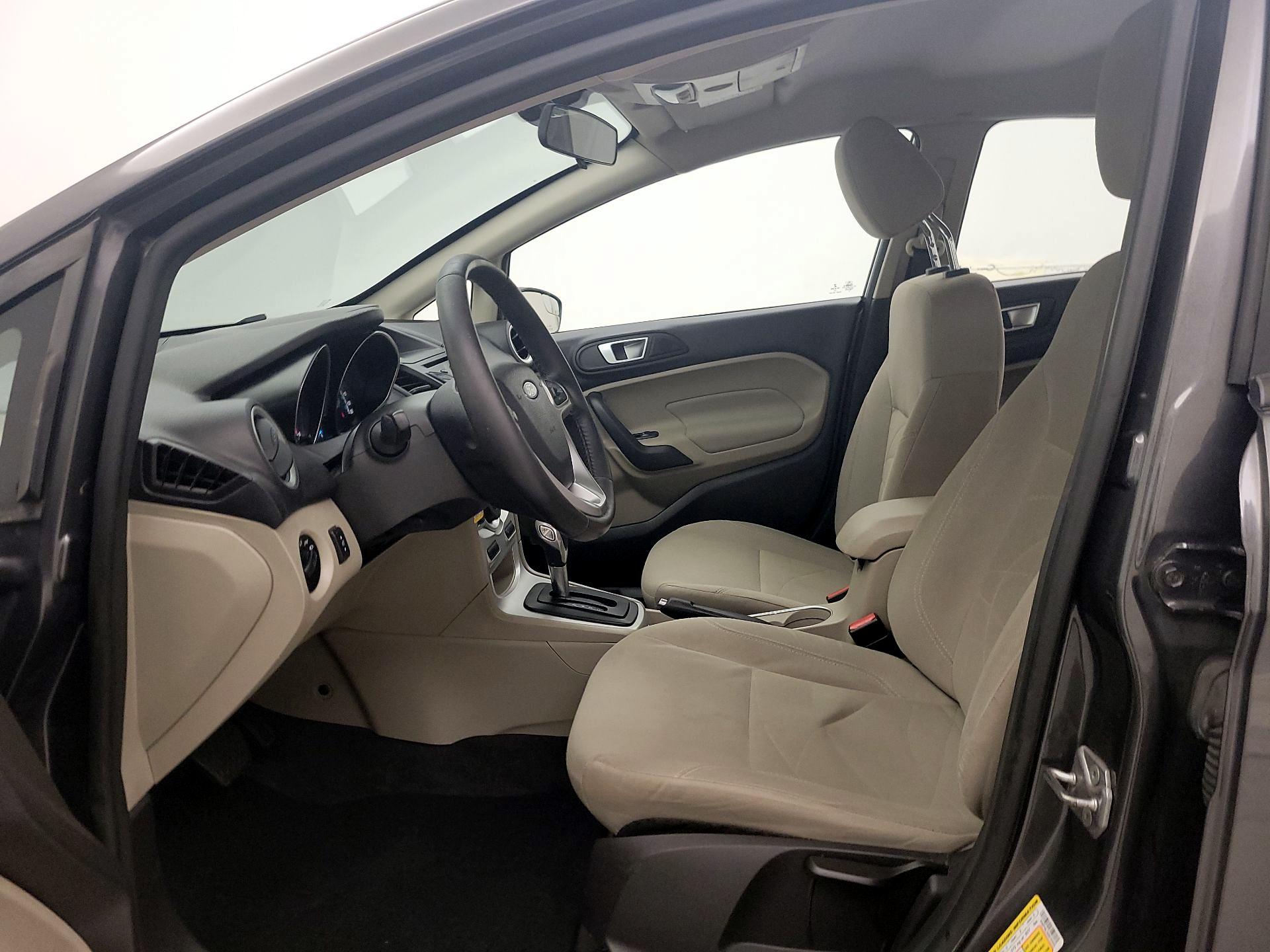 Thumbnail: 2016 Ford Fiesta - 11