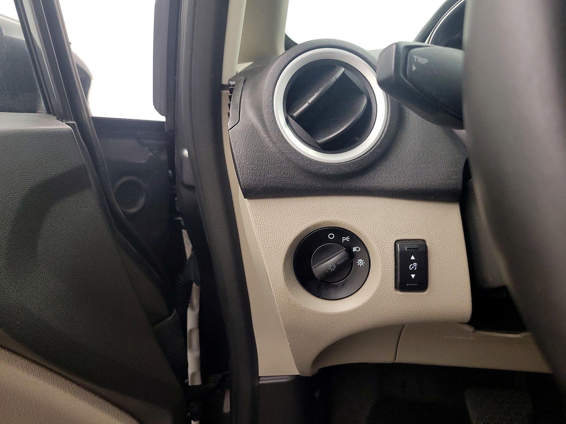 Thumbnail: 2016 Ford Fiesta - 13
